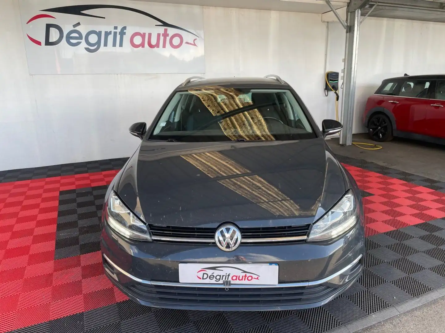 Volkswagen Golf SW 1.6 TDI 115 FAP BVM5 IQ DRIVE Gris - 2