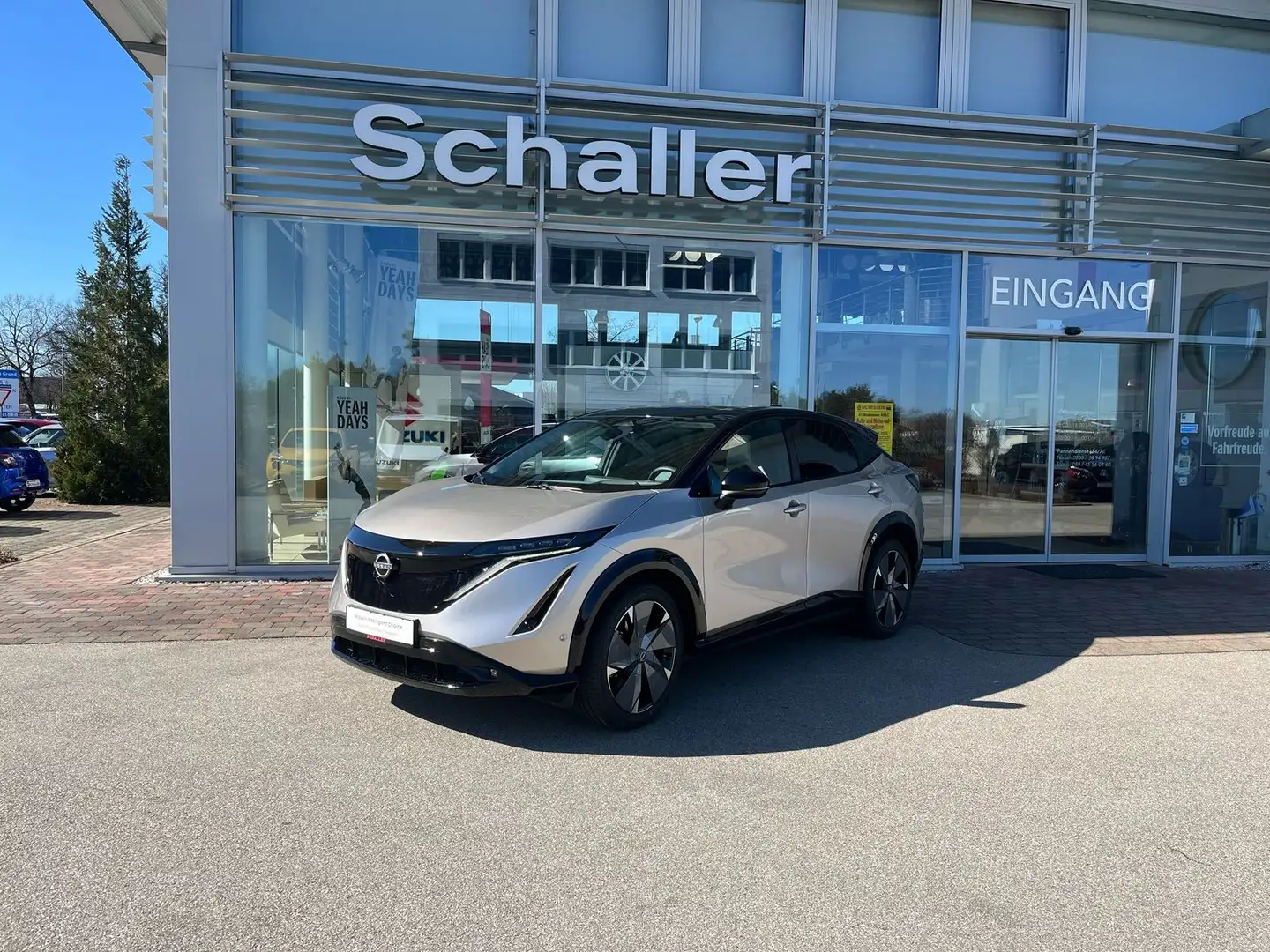 Nissan Ariya 87kWh AT 4x4 Evolve+ AHK inkl. Wartungen Silber - 1