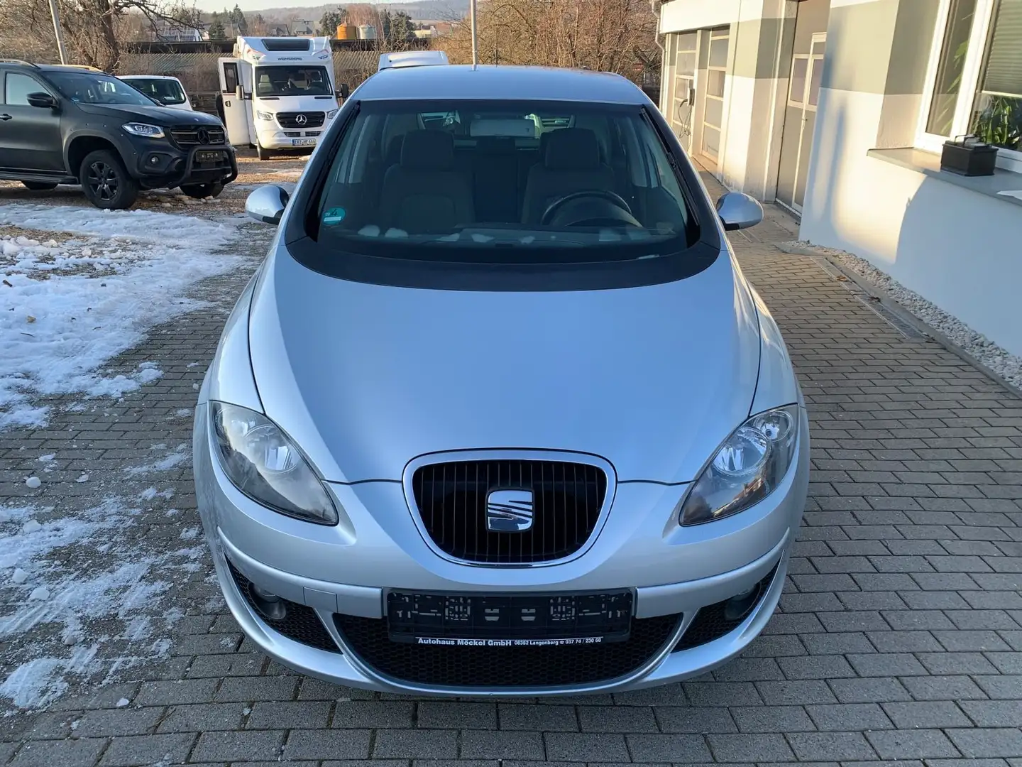 SEAT Altea Style 1,6 Temp. AHK Klima PDC 99TKM Silber - 2