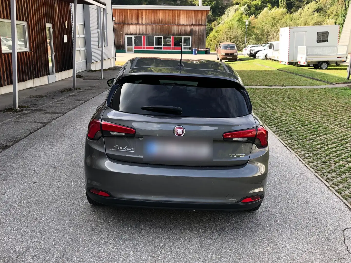 Fiat Tipo Tipo 1,4 95 Lounge Lounge Grau - 2