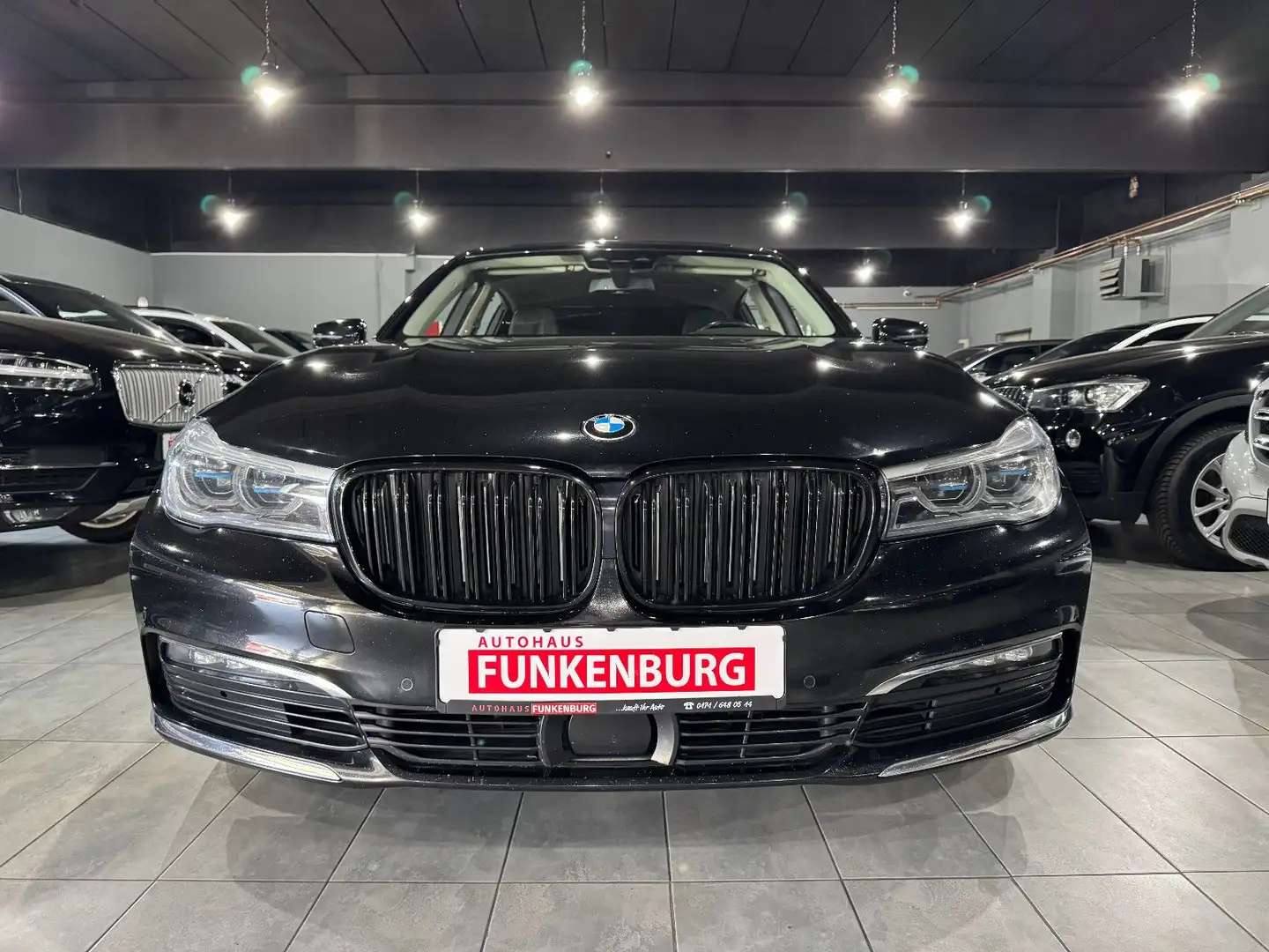 BMW 730 d xD Lang FOND/PANO/ACC/HUD/LASER/STHZ/GESTK Schwarz - 2