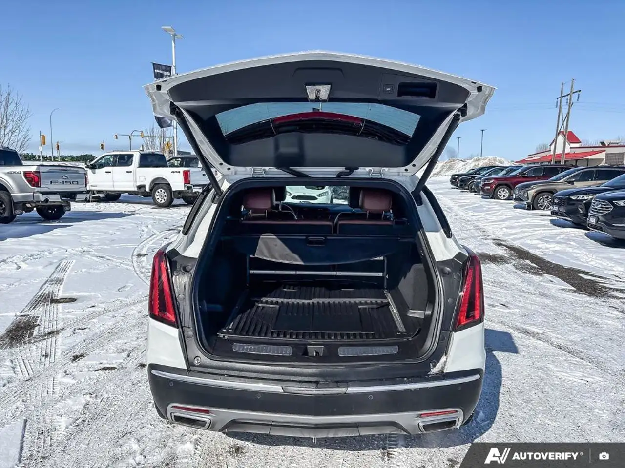 Cadillac XT5 снимка Cadillac XT5