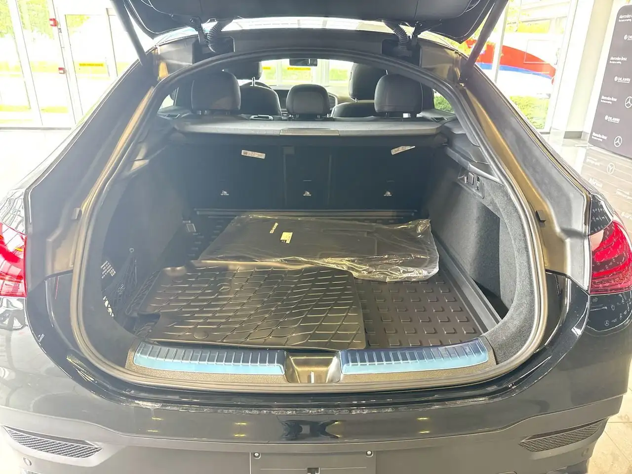 Mercedes-Benz GLE снимка Mercedes-Benz GLE