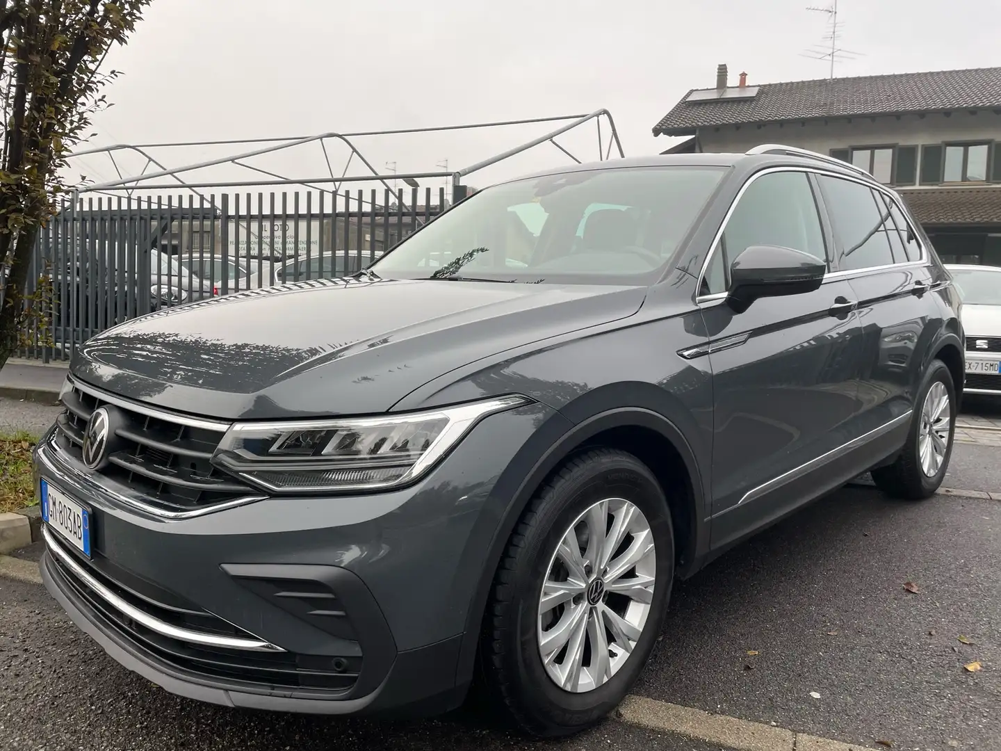 Volkswagen Tiguan 1.5 tsi Elegance 150cv dsg Grau - 2