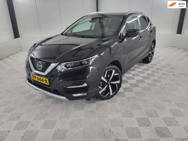 Nissan Qashqai 1.2 Tekna +,Trekhaak, Camera, Navigatie, Parkeerse