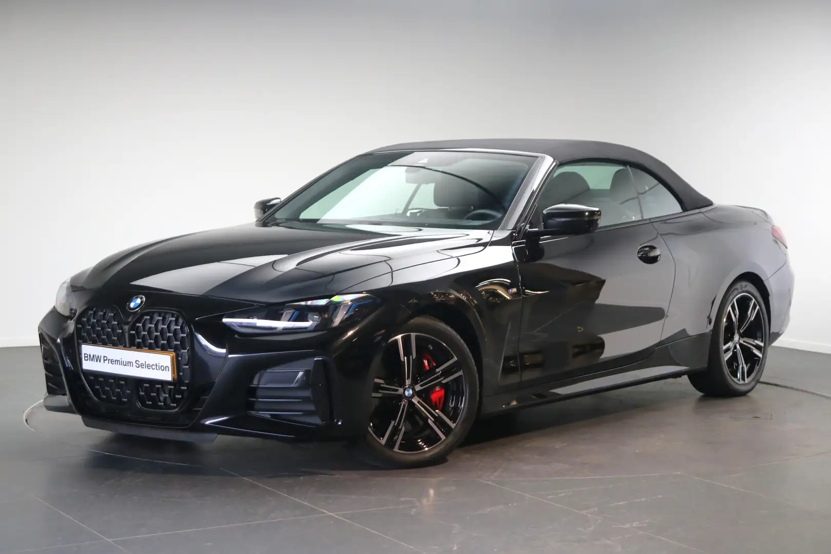 BMW 430 4 Serie 430i xDrive High Executive M Sport Automaa Zwart - 2