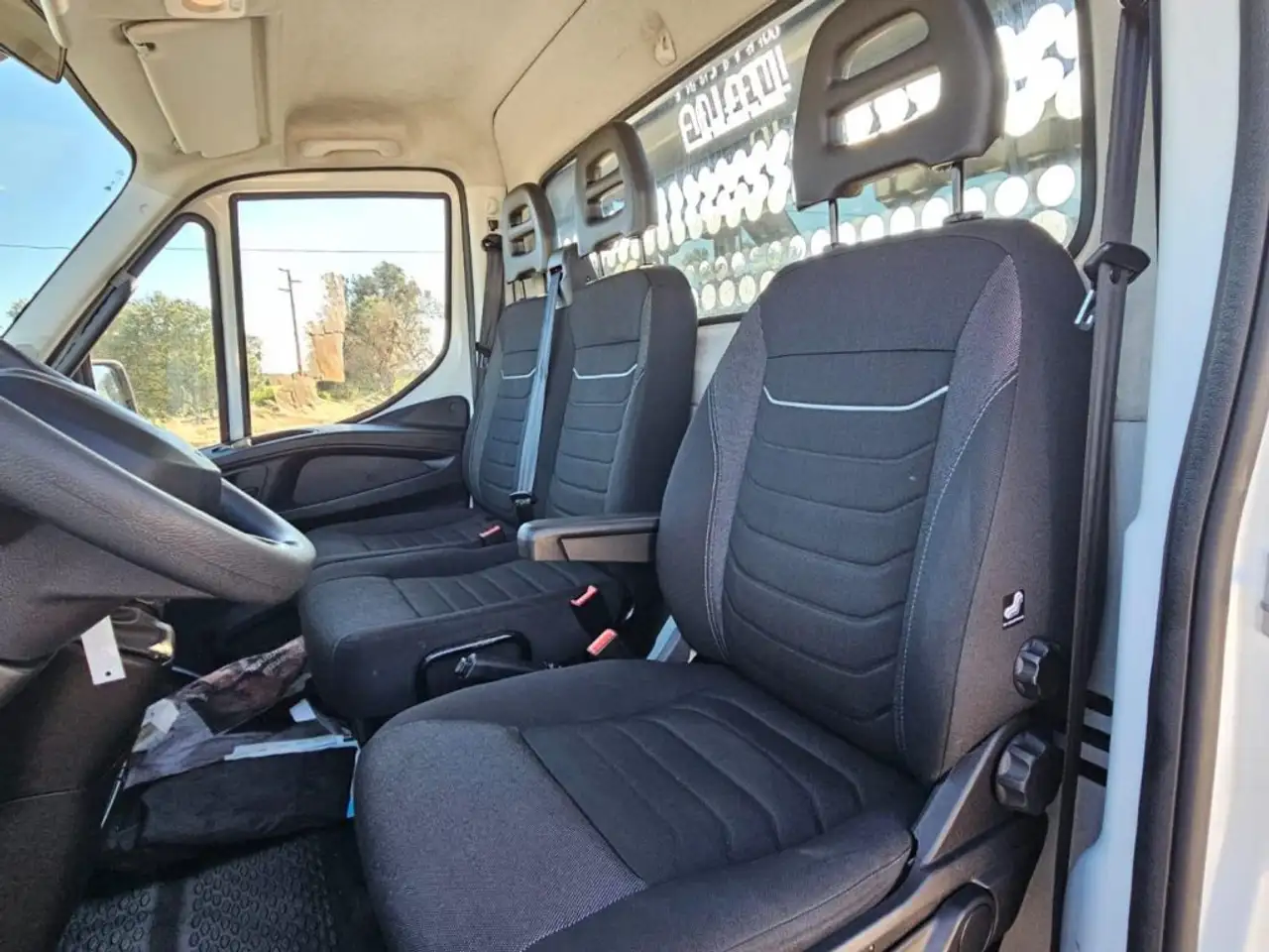 Iveco Daily 2023 — фото 14