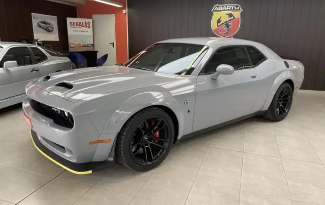 Dodge Challenger SRT Hellcat Jailbreak WB 6.2 Supercharged HEMI V8