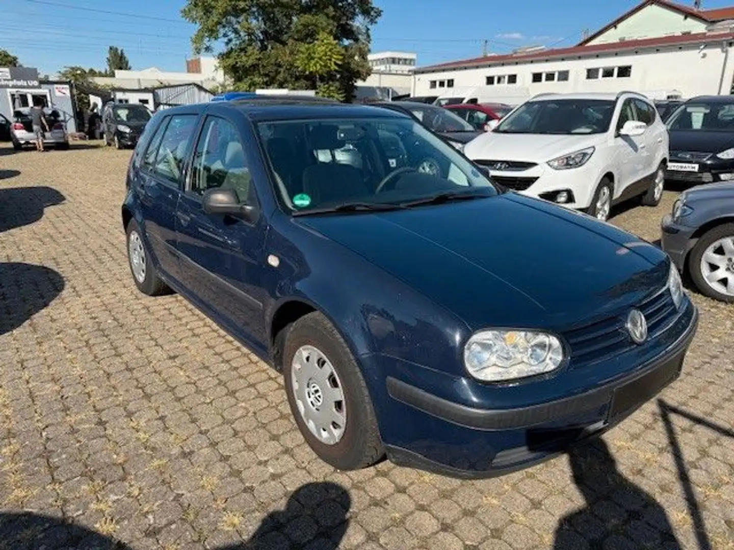 Volkswagen Golf 1.4 Basis Blau - 1
