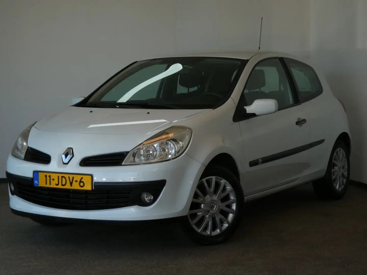 Renault Clio 1.2-16V Collection Nwe APK Wit - 1