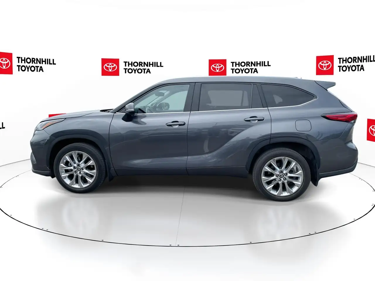 Toyota Highlander снимка Toyota Highlander