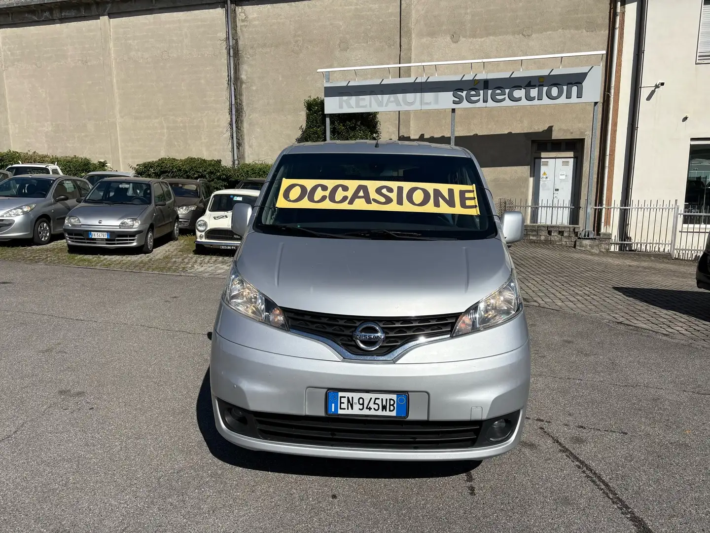 Nissan Evalia 1.5 dci N-Tec 110cv Silber - 2