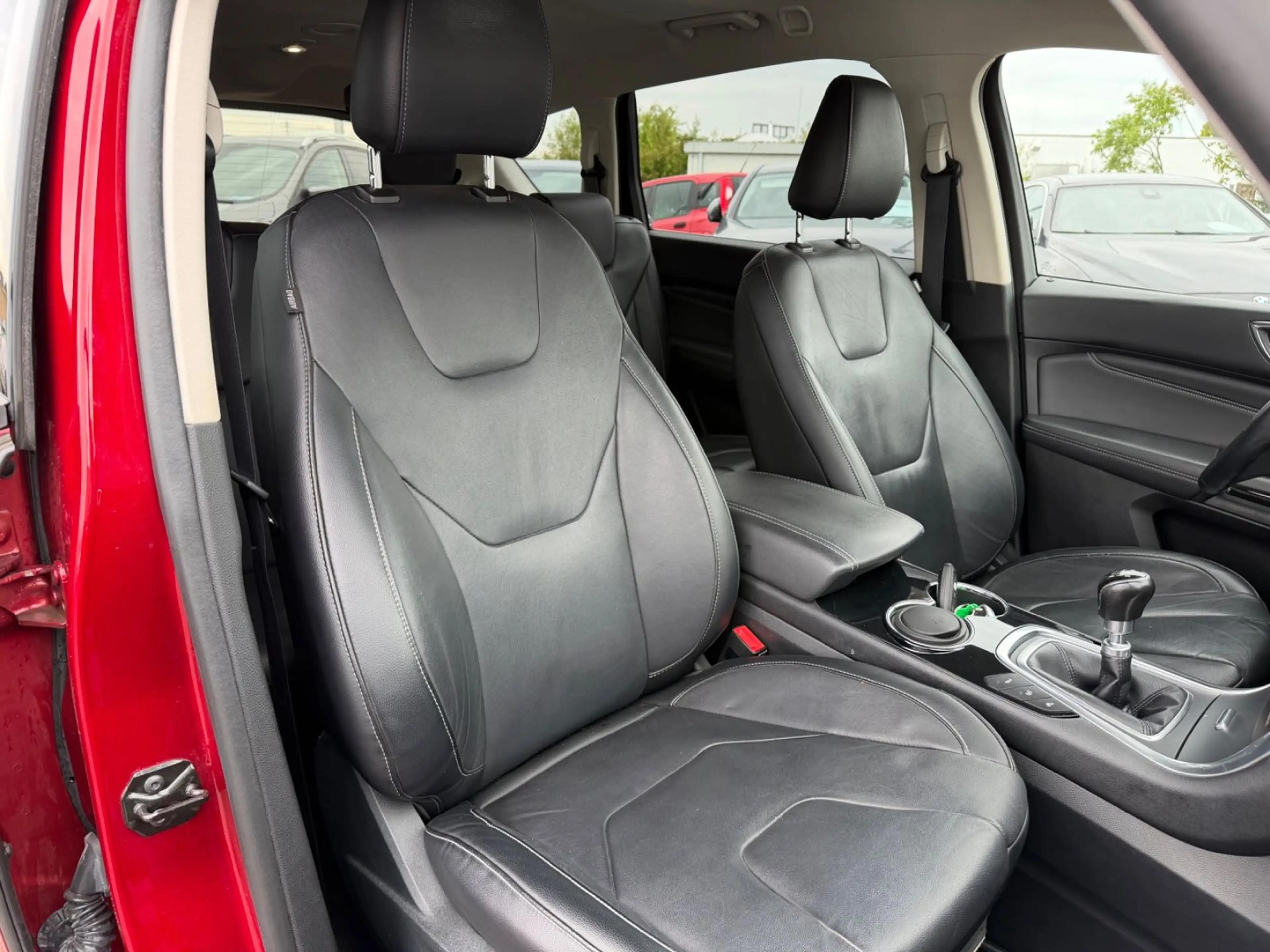 Ford S-Max Titanium Navi Xenon LED 7-Sitzer Kamera E6 — photo 5