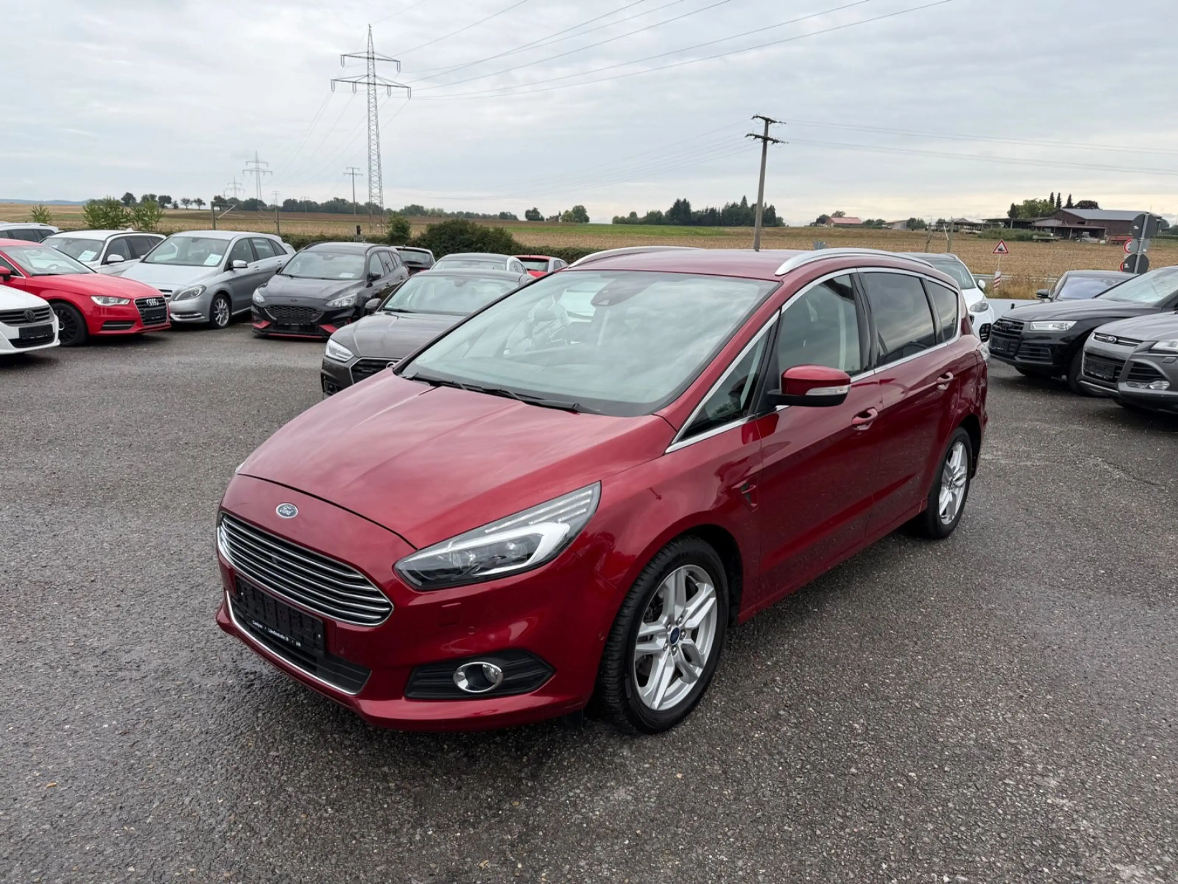 Ford S-Max Titanium Navi Xenon LED 7-Sitzer Kamera E6