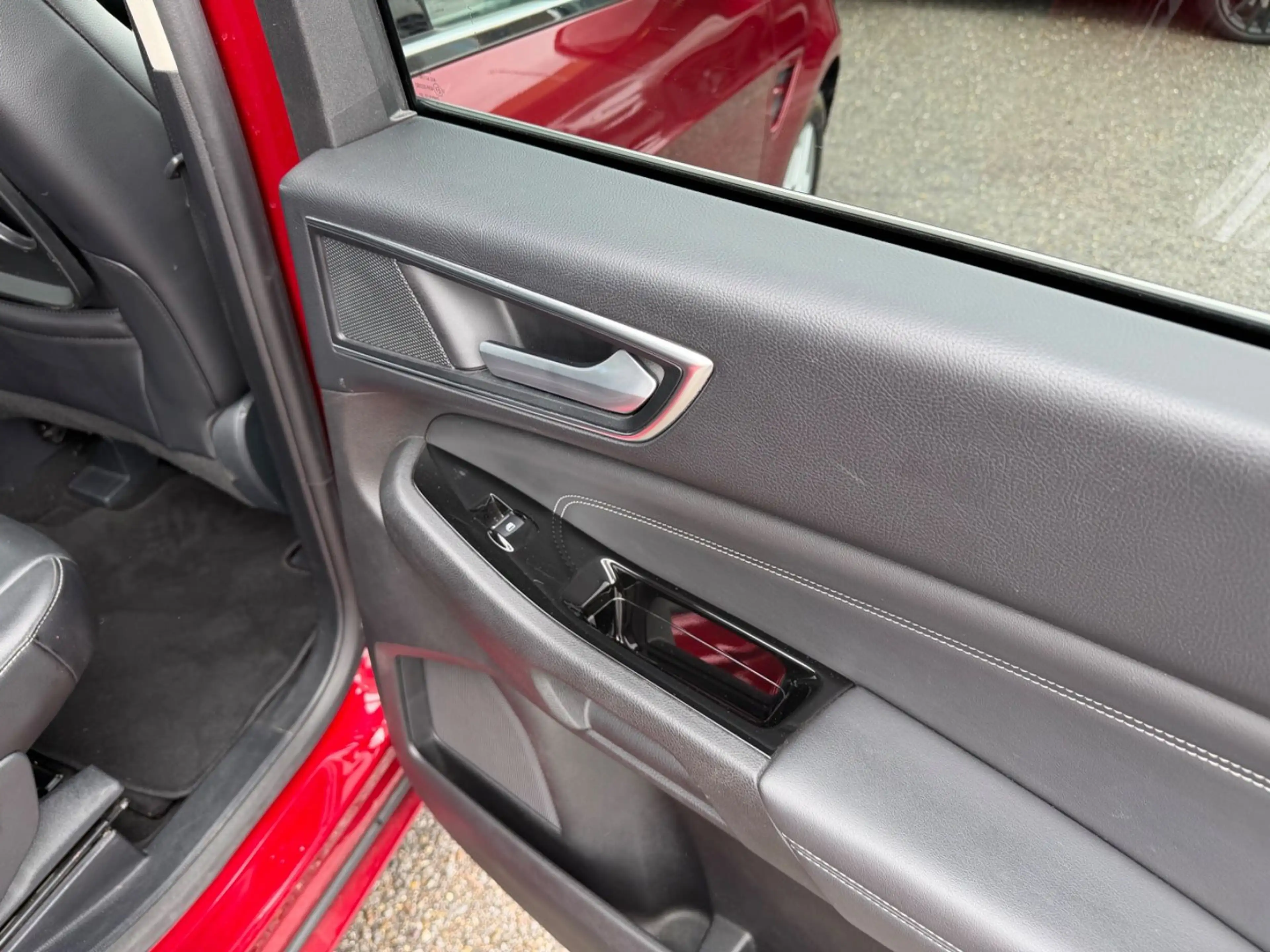 Ford S-Max Titanium Navi Xenon LED 7-Sitzer Kamera E6 — photo 14