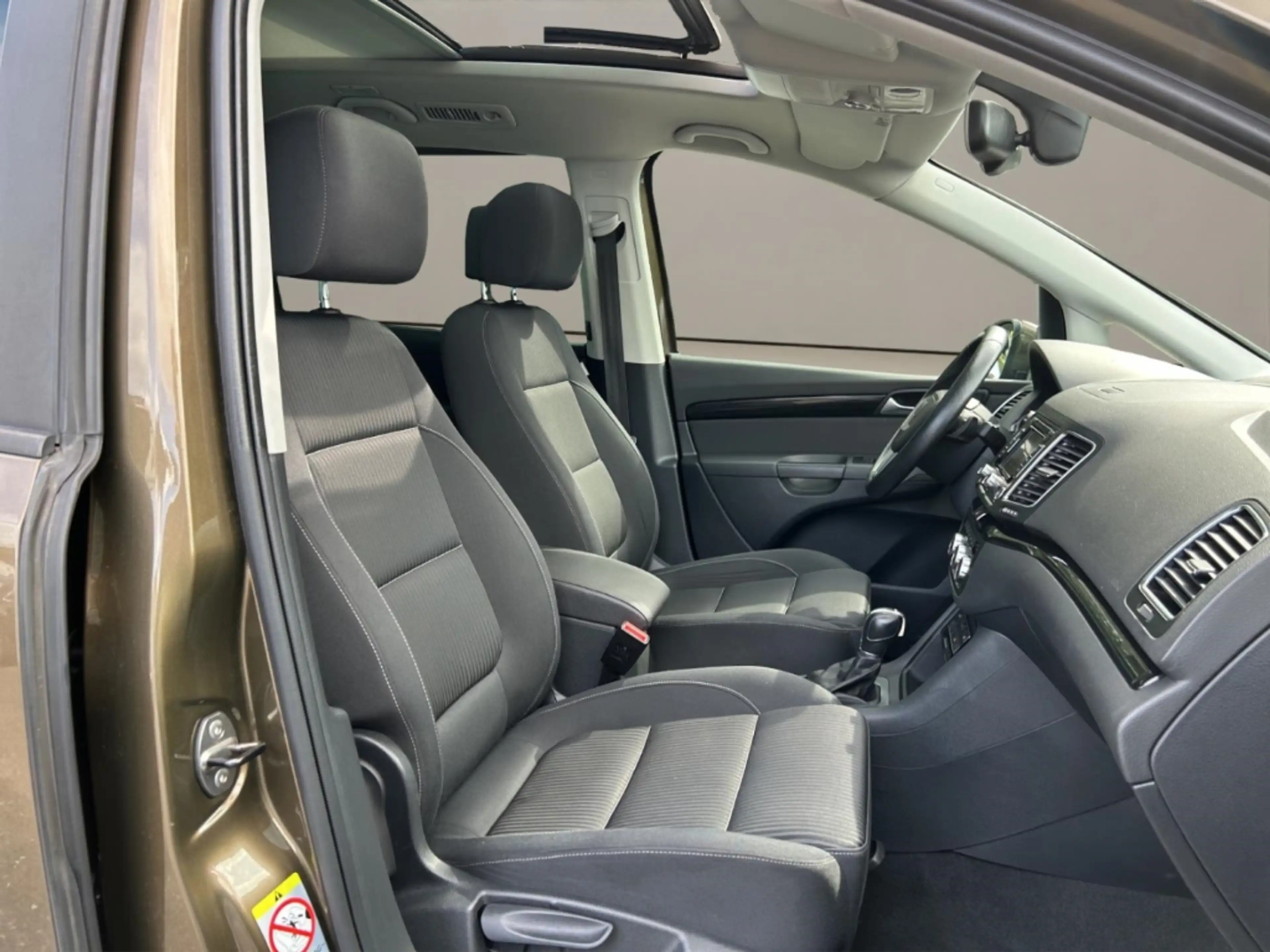 SEAT Alhambra Style,AHK,Xenon,Climatronic,Dach+Schiebetüren elek — photo 15