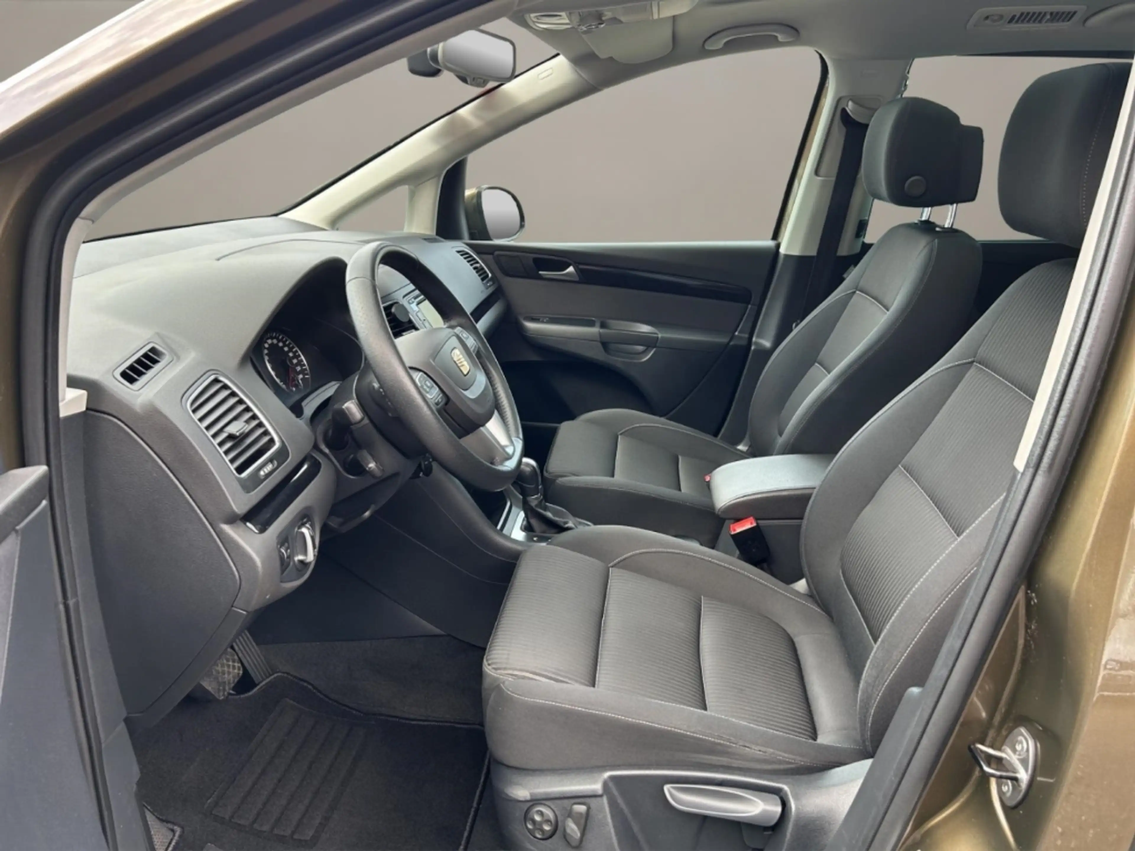 SEAT Alhambra Style,AHK,Xenon,Climatronic,Dach+Schiebetüren elek — photo 9