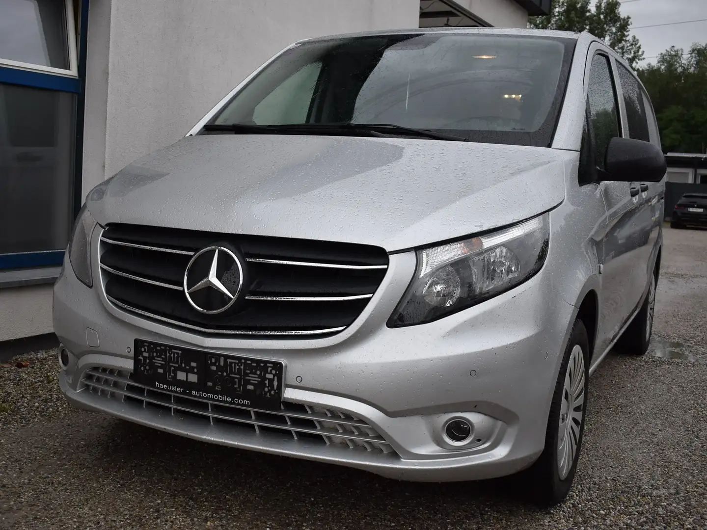 Mercedes-Benz Vito 114 CDI 4x4 lang (447.703) Business Van Grau - 1
