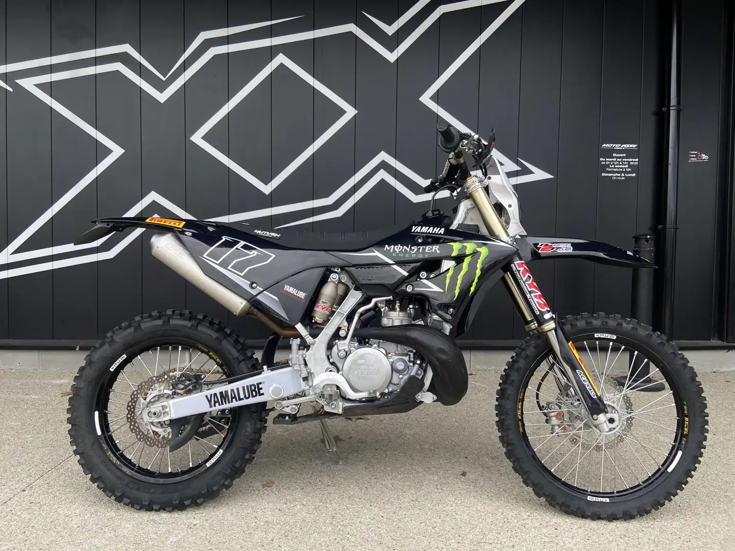 Yamaha YZ 250 Noir - 1
