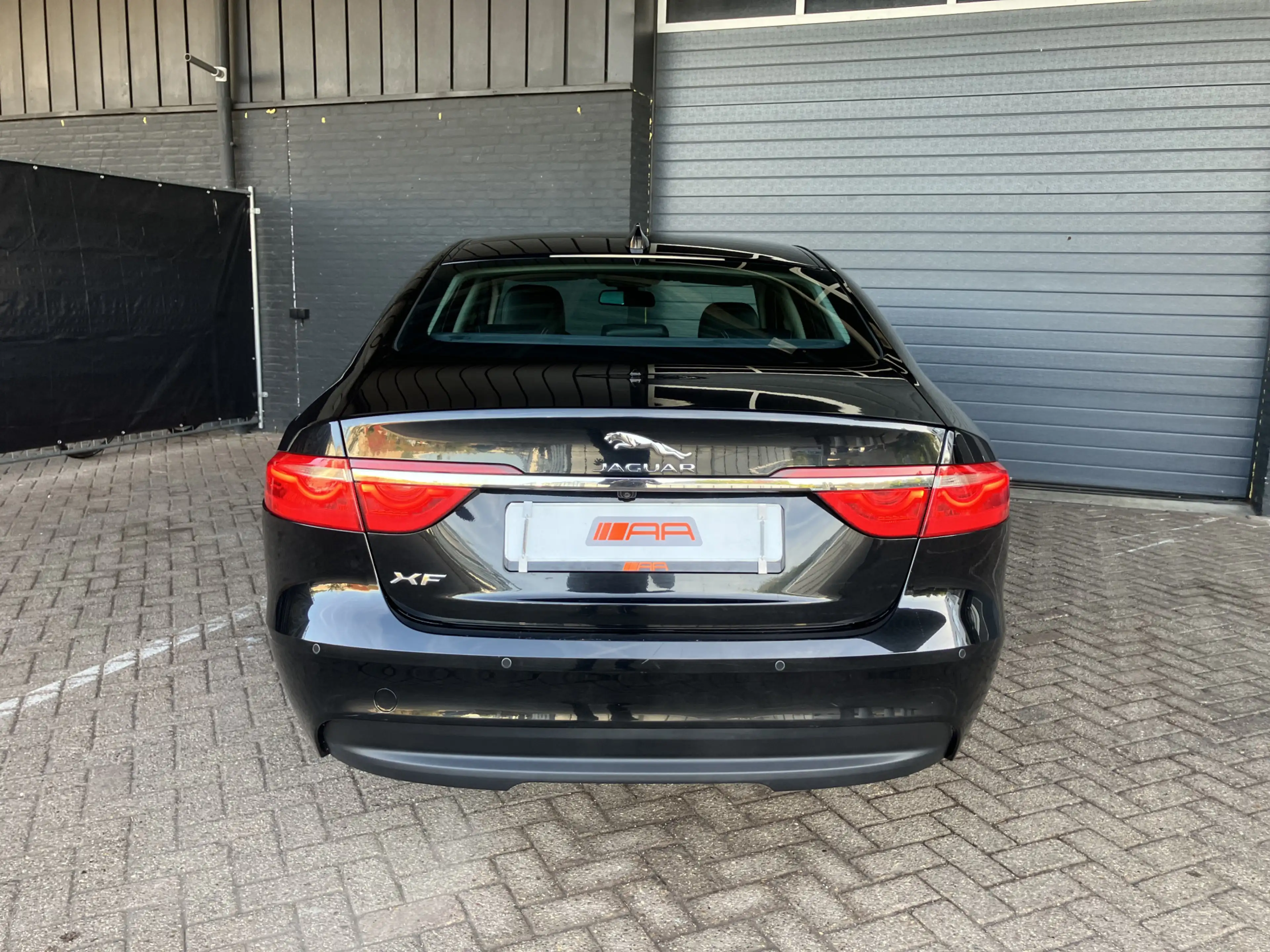 Jaguar XF 2.0d Pure XENON-LED-LEDER — photo 6