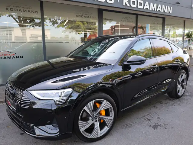 Audi E-Tron view 2