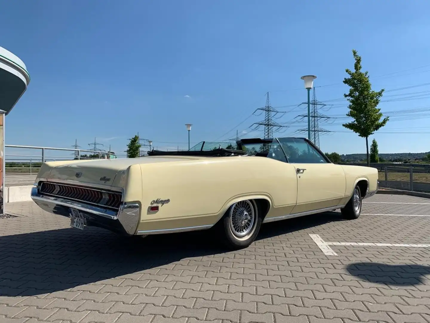 Ford Mercury Marquis - Preis 5.000 € reduziert bis 18.5. Beige - 2