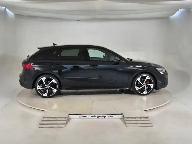 Audi A3 view 5
