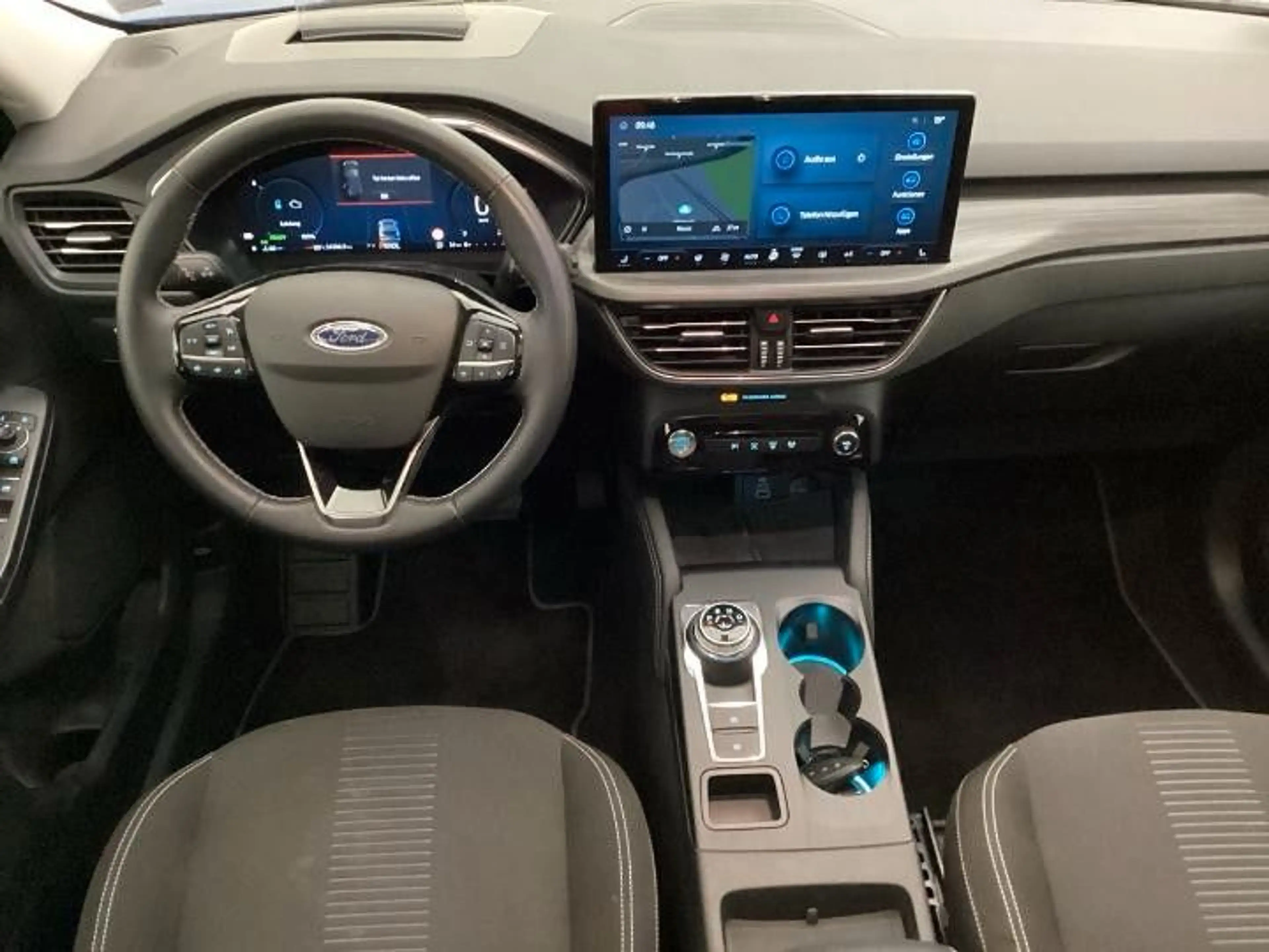 Ford Kuga FHEV Active — photo 5