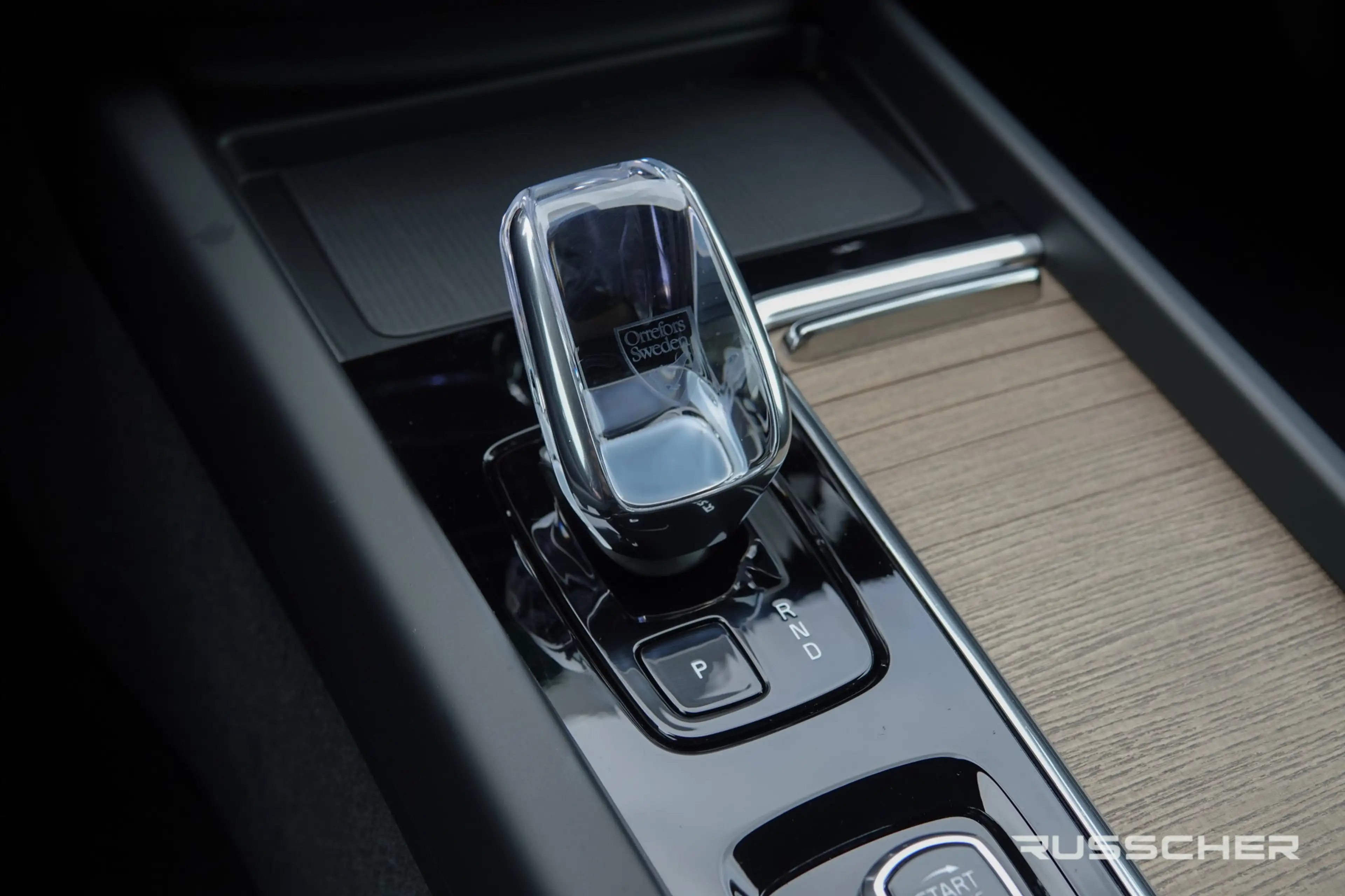 Volvo XC60 2.0 T8 456Pk | Plug-in hybrid | Plus Dark | AWD | — photo 9