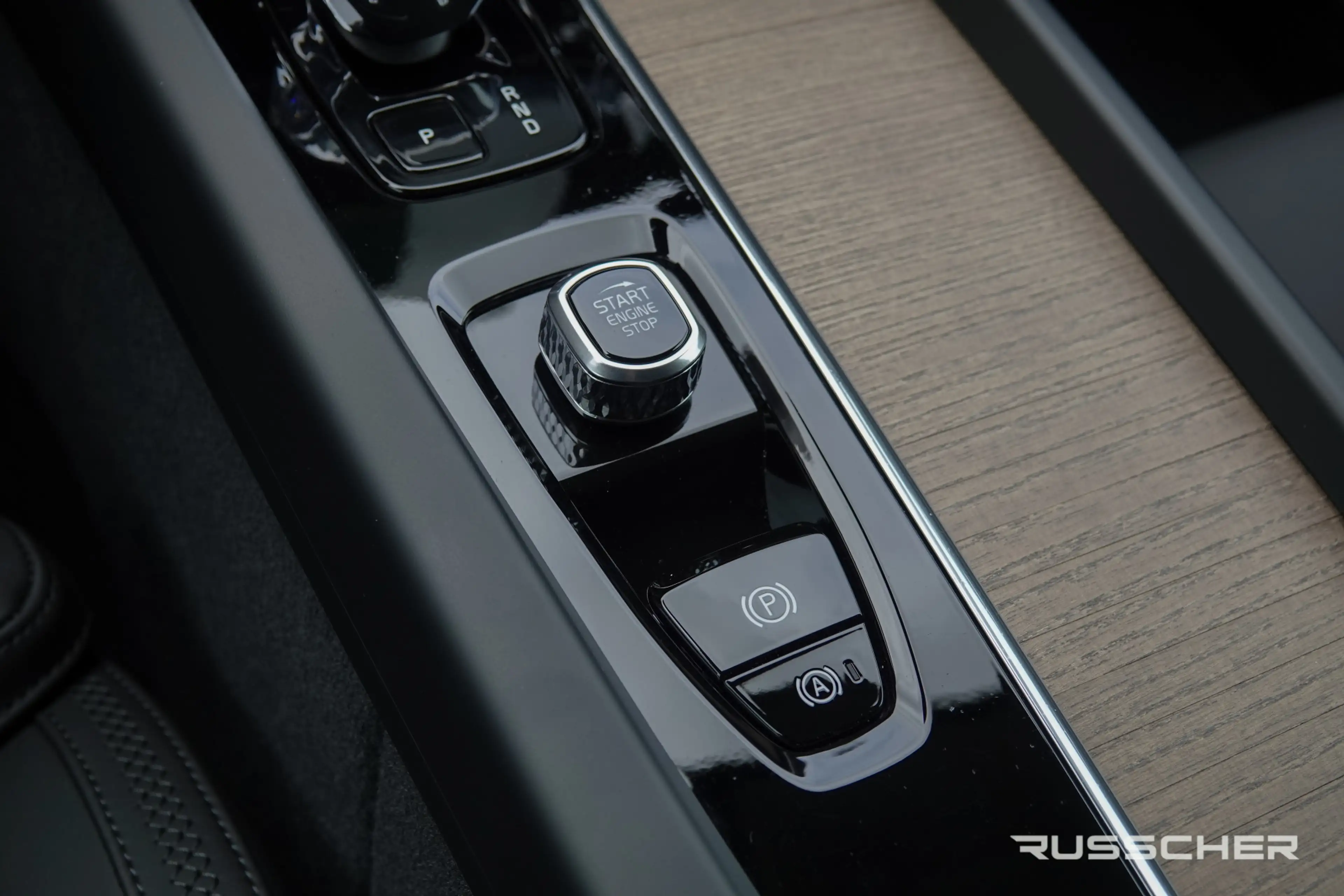 Volvo XC60 2.0 T8 456Pk | Plug-in hybrid | Plus Dark | AWD | — photo 32