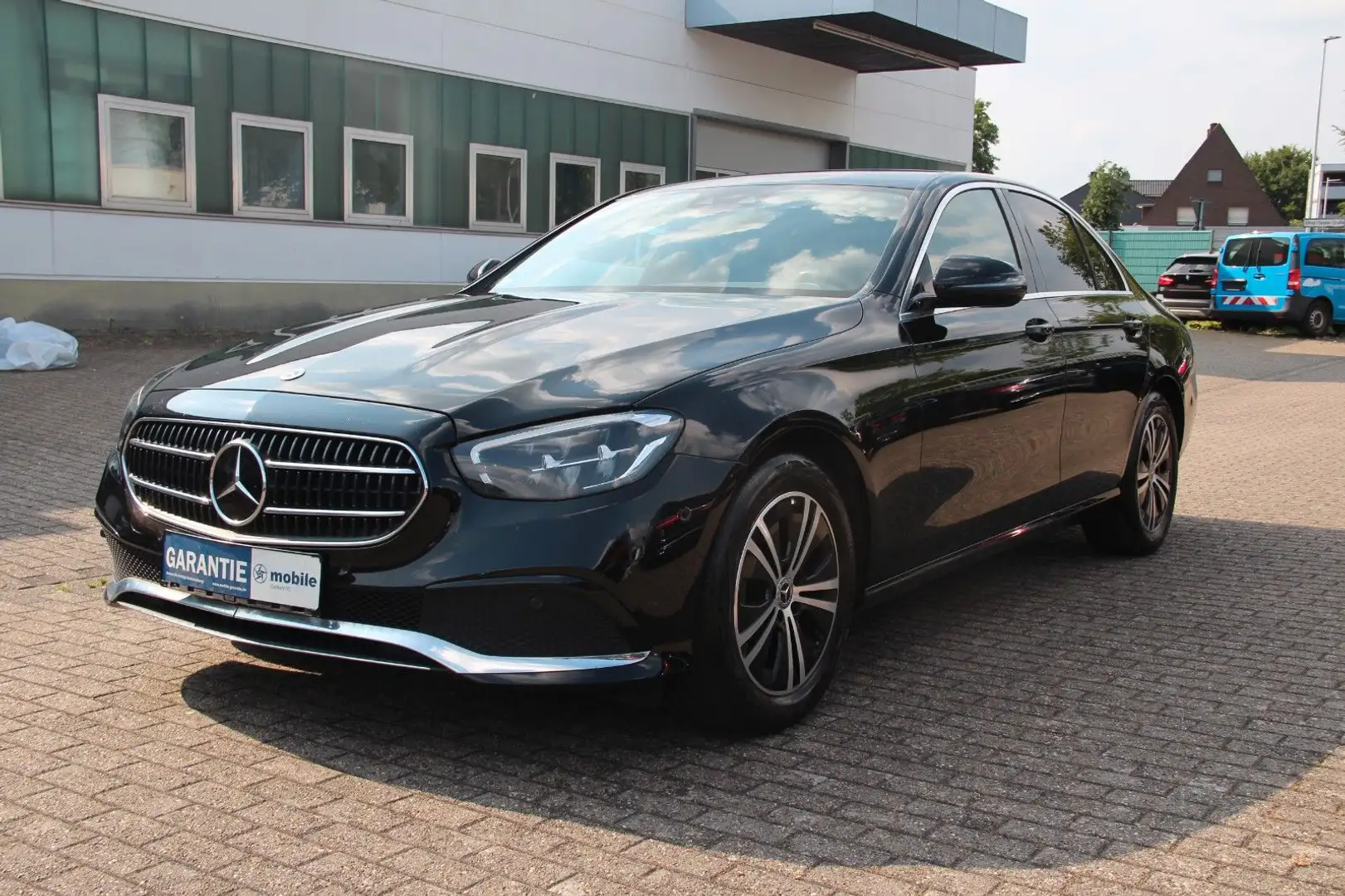 Mercedes-Benz E 220 d Lim. 4Matic Avantgarde, Wide, LED, RFK Schwarz - 2