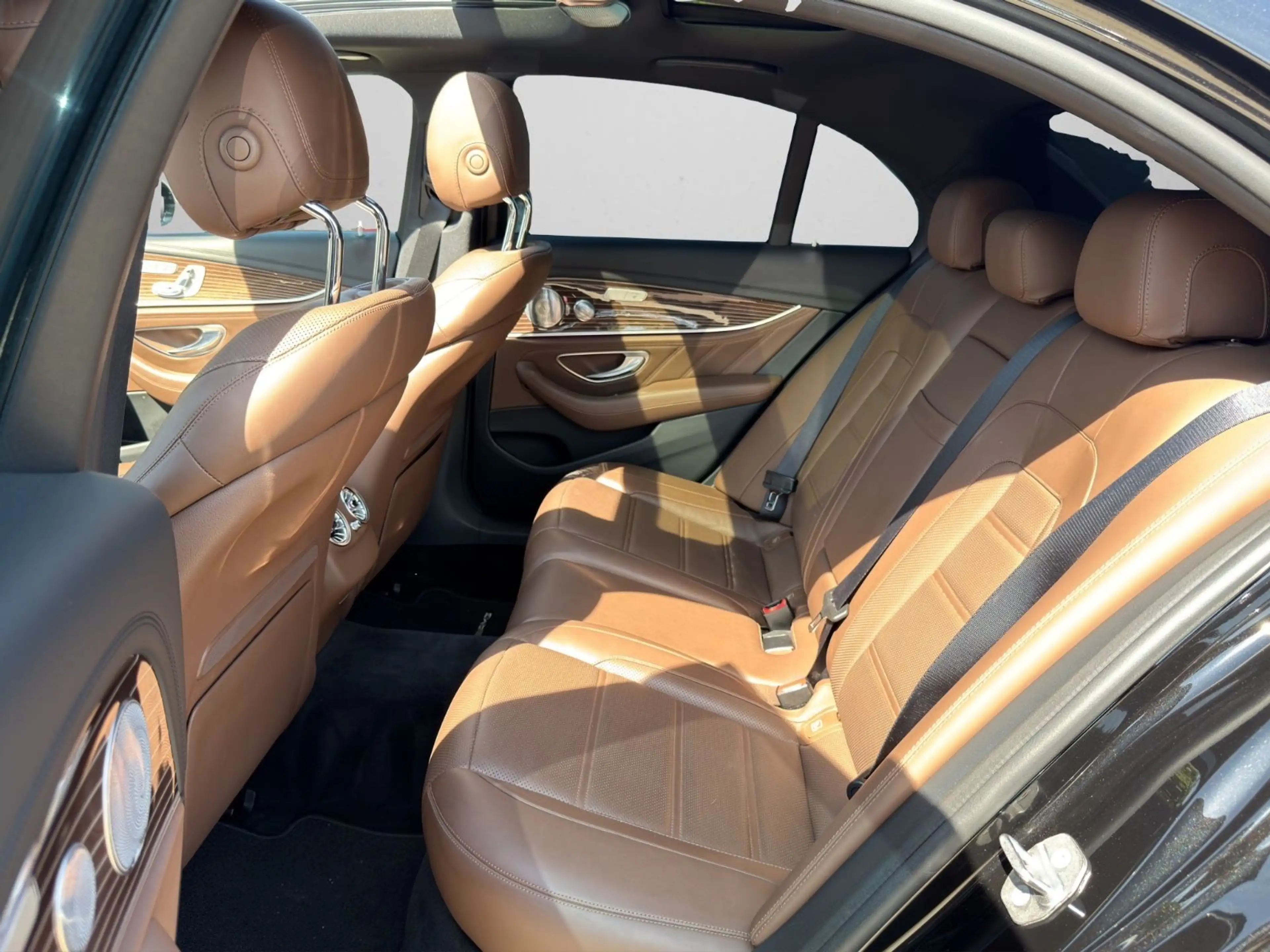 Mercedes-Benz E 63 AMG E 63s AMG*4M*PANO*BURM.HIGHEND*STDHZG*20Z"RKAM* — photo 15