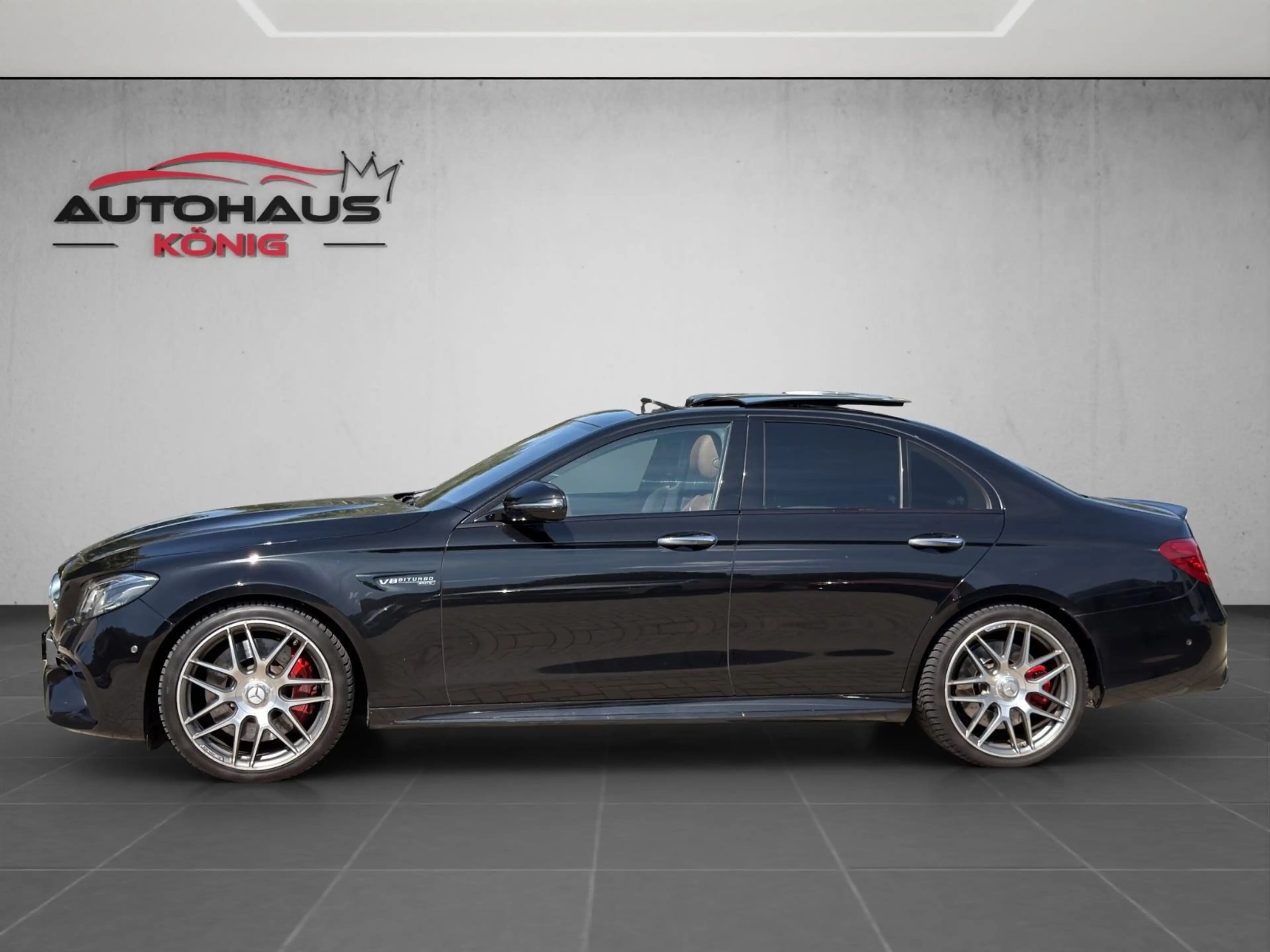 Mercedes-Benz E 63 AMG E 63s AMG*4M*PANO*BURM.HIGHEND*STDHZG*20Z"RKAM* — photo 11