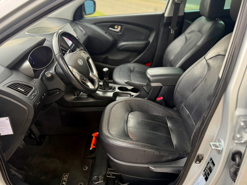 Hyundai iX35 2.0i i-Catcher * PANORAMA * APPLE CARPLAY * STOELV — photo 6