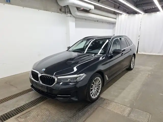BMW 520 d LED AppleCarPlay Navi SHZ St.Hz. GRA ParkAssist.