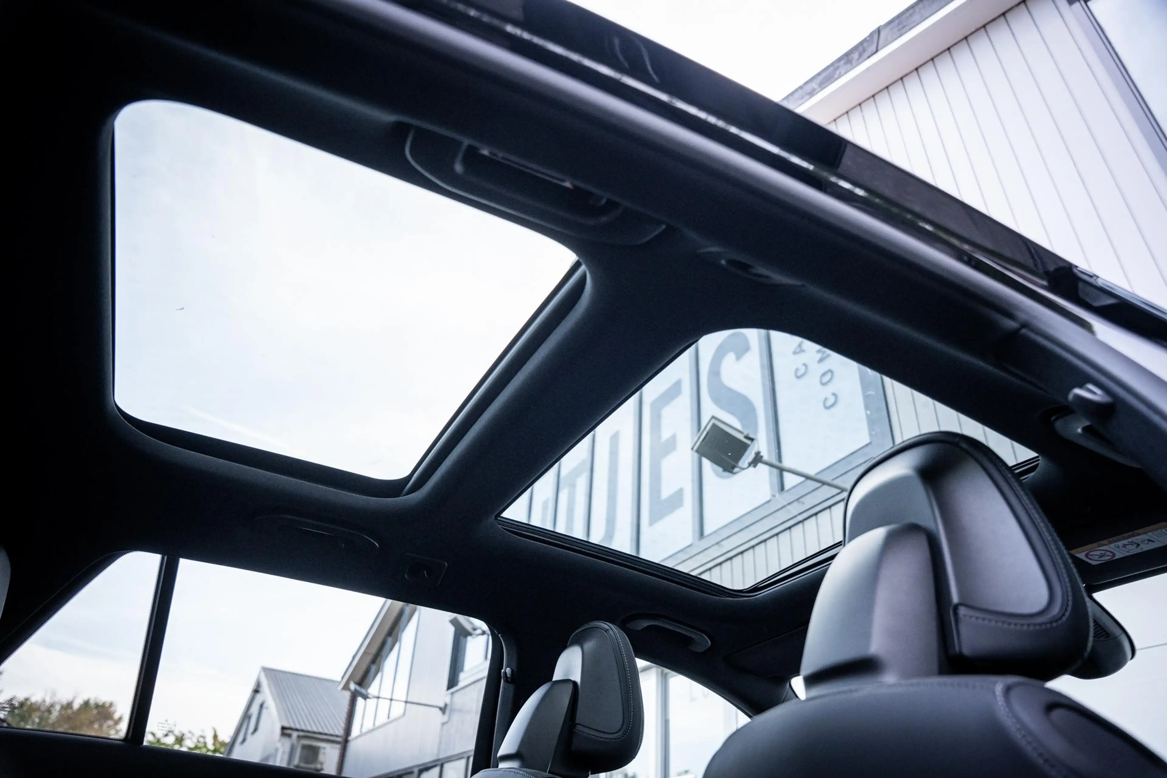 Mercedes-Benz C 300 Estate 300e AMG-Line Plus Fabrieksgarantie|Pano-da — photo 24