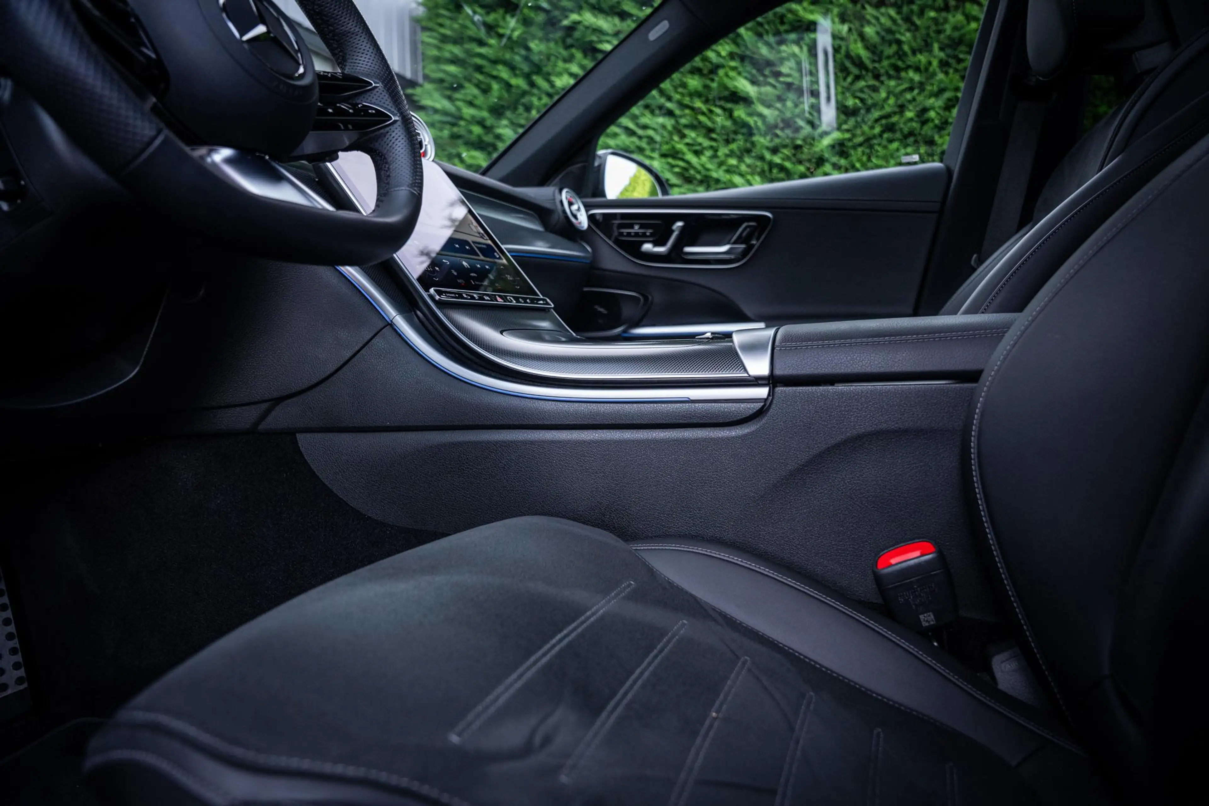 Mercedes-Benz C 300 Estate 300e AMG-Line Plus Fabrieksgarantie|Pano-da — photo 41