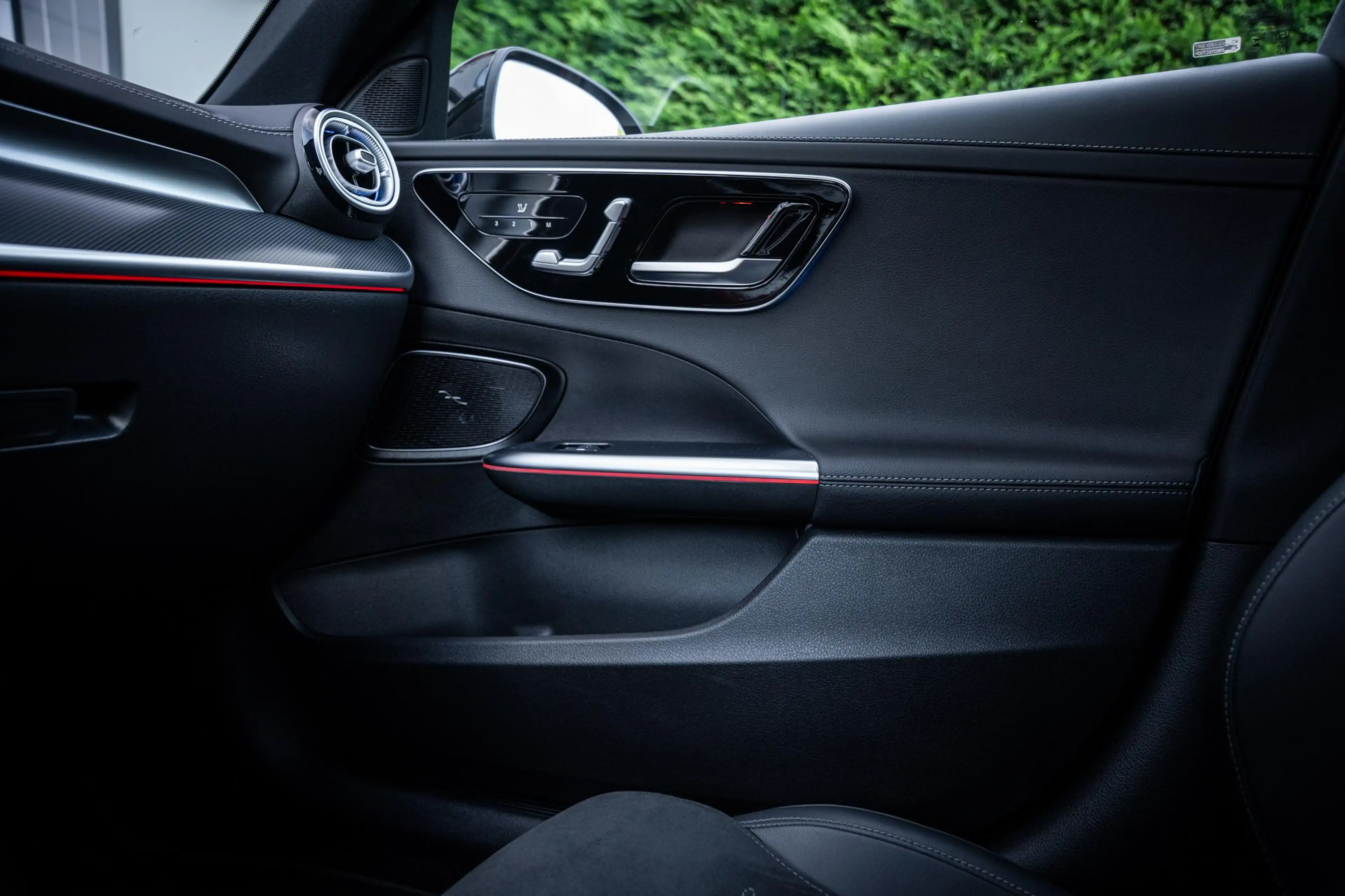 Mercedes-Benz C 300 Estate 300e AMG-Line Plus Fabrieksgarantie|Pano-da — photo 42