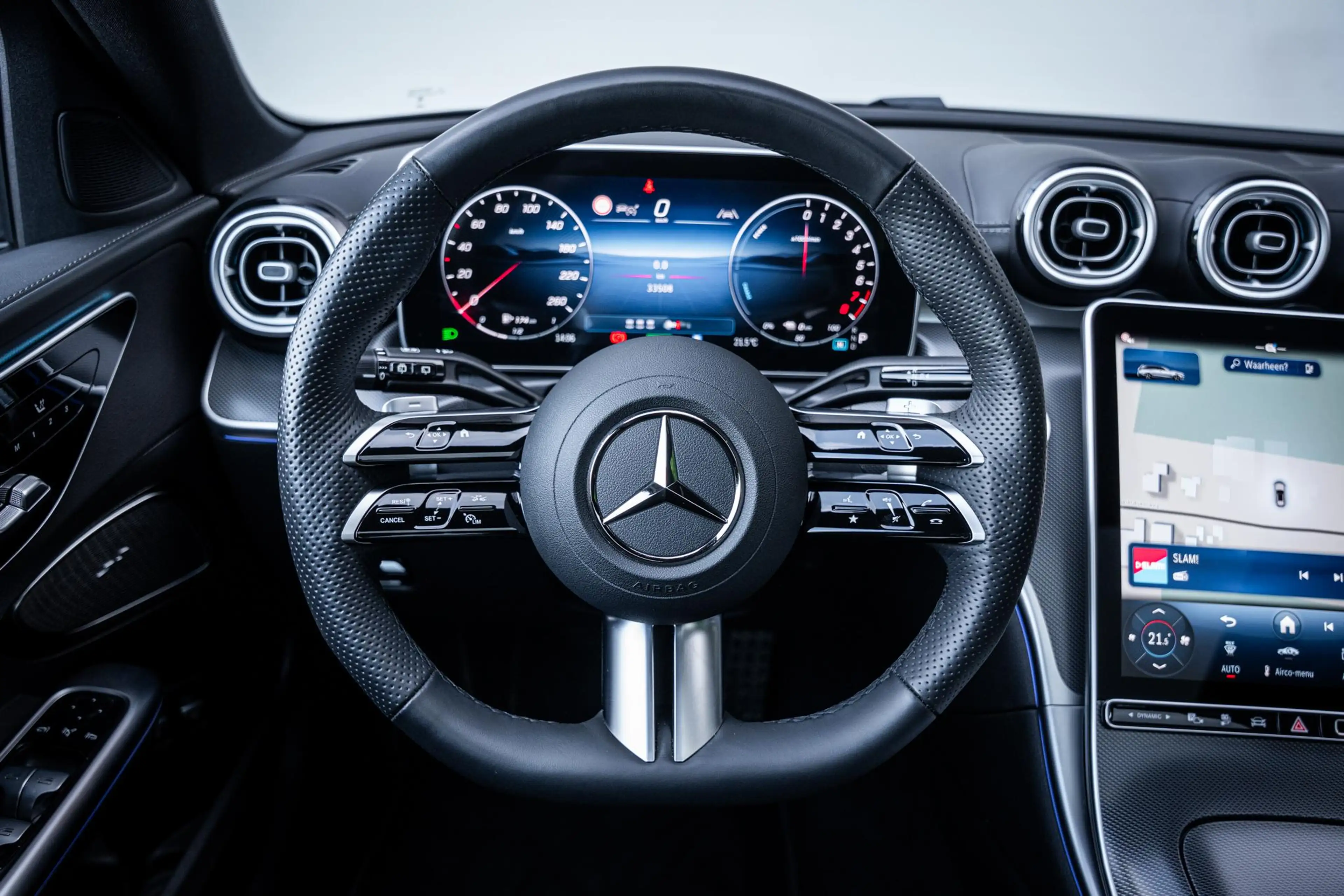 Mercedes-Benz C 300 Estate 300e AMG-Line Plus Fabrieksgarantie|Pano-da — photo 47