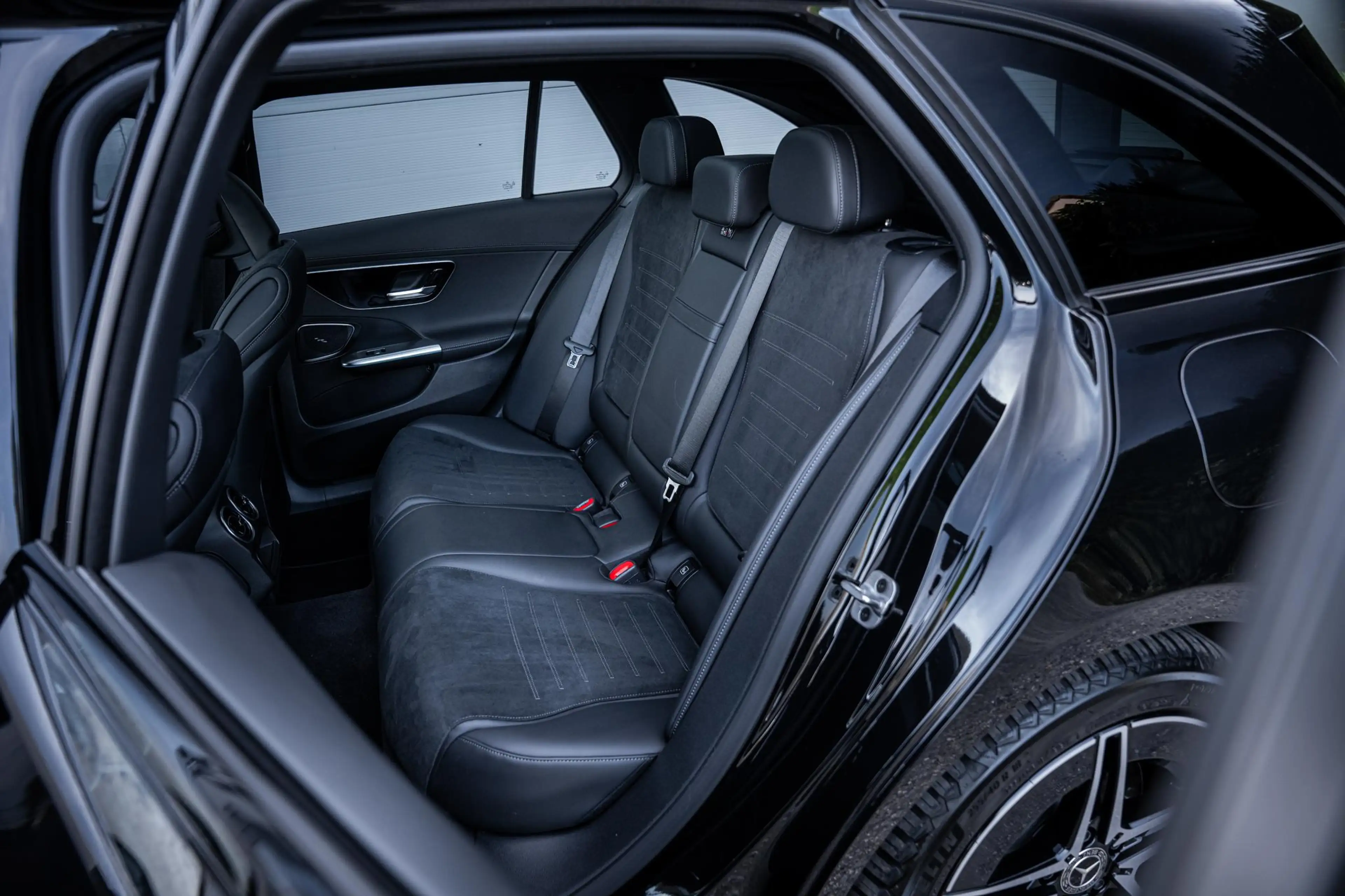 Mercedes-Benz C 300 Estate 300e AMG-Line Plus Fabrieksgarantie|Pano-da — photo 5