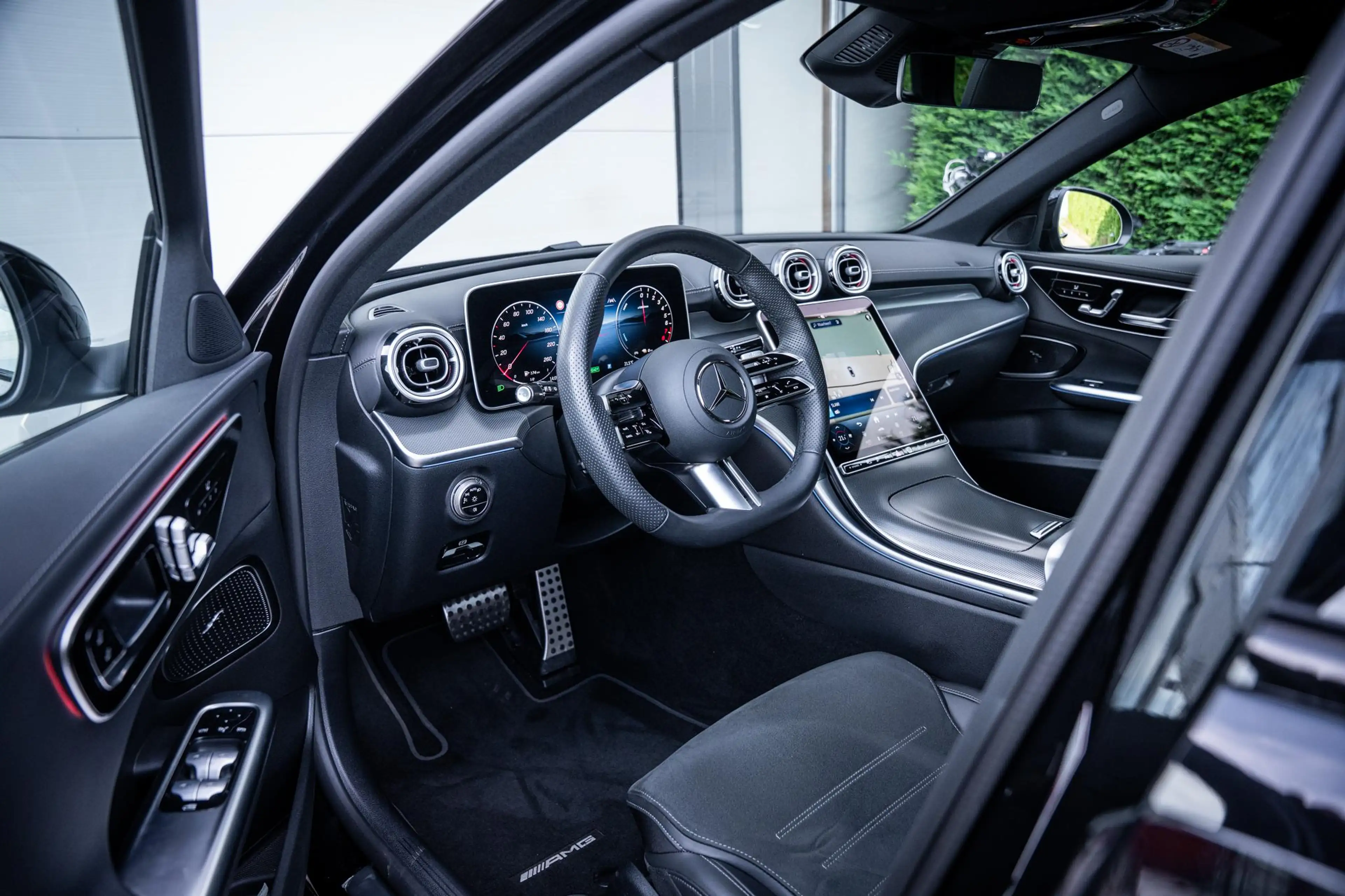 Mercedes-Benz C 300 Estate 300e AMG-Line Plus Fabrieksgarantie|Pano-da — photo 3