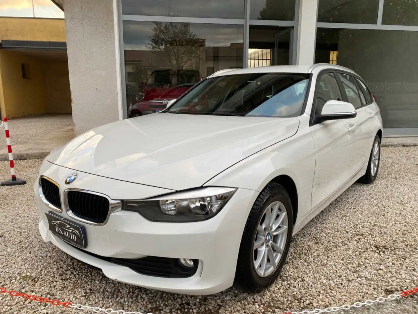 BMW 316 316d Touring Sport Bianco - 2