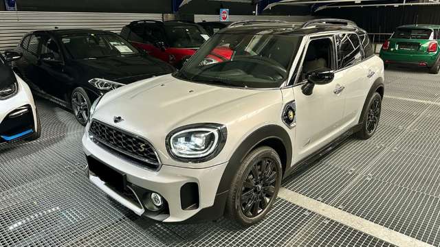Imagine MINI Cooper SE Countryman S E All4 Aut.
