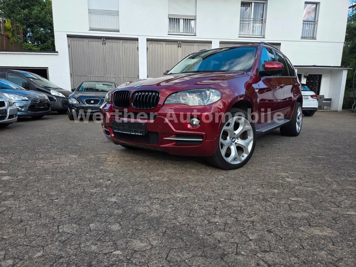 BMW X5 Baureihe X5 xDrive30d Red - 1