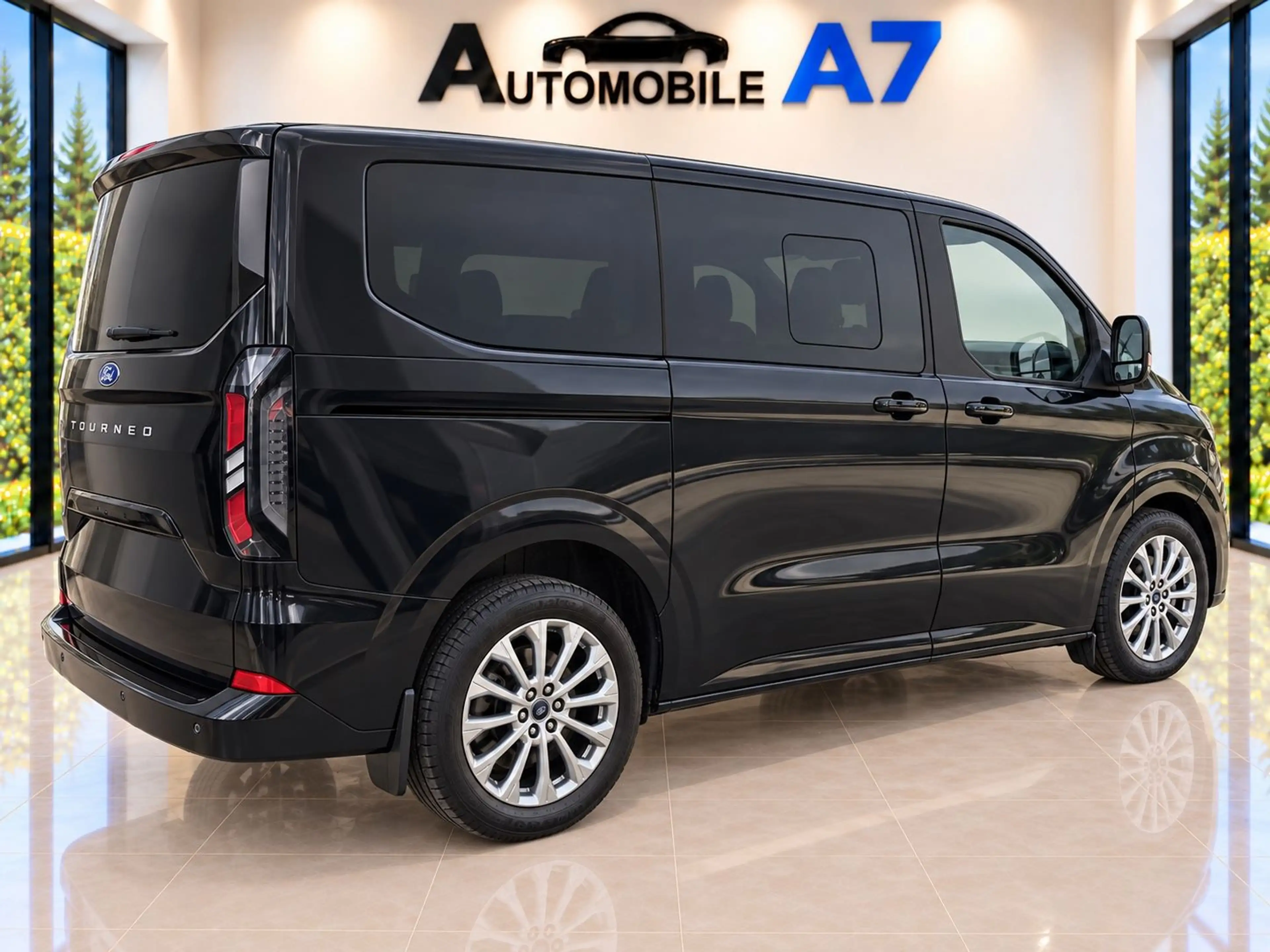 Ford Tourneo Custom 320 L1 Tourneo Titanium FWD — photo 4