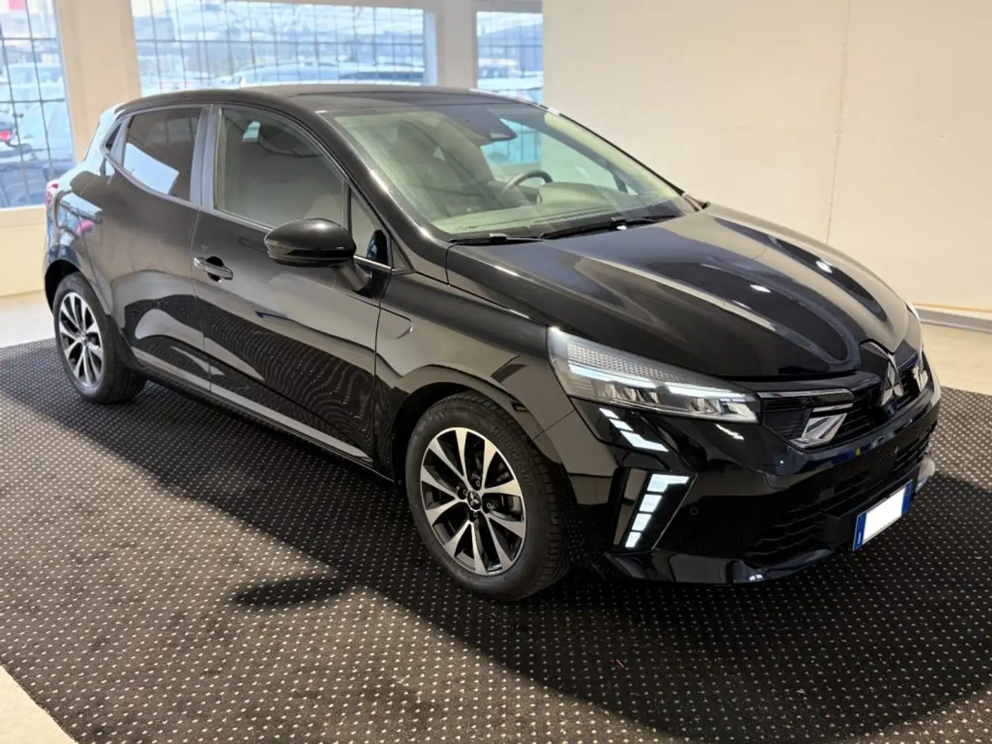 Mitsubishi Colt 1.0L turbo 90 CV Invite - PROMO Schwarz - 1