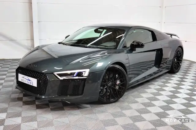 Audi R8 SOLD/VENDU