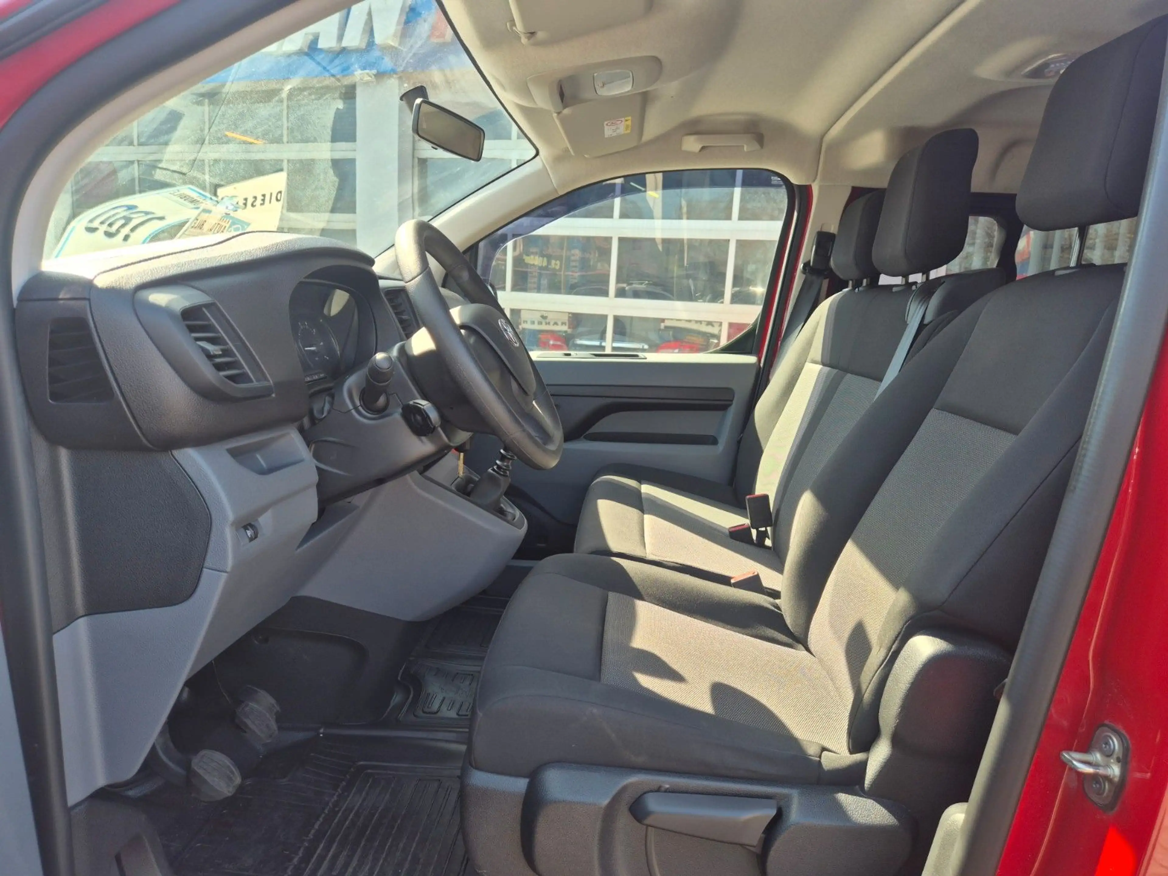 Toyota Proace L1 Kombi — photo 14