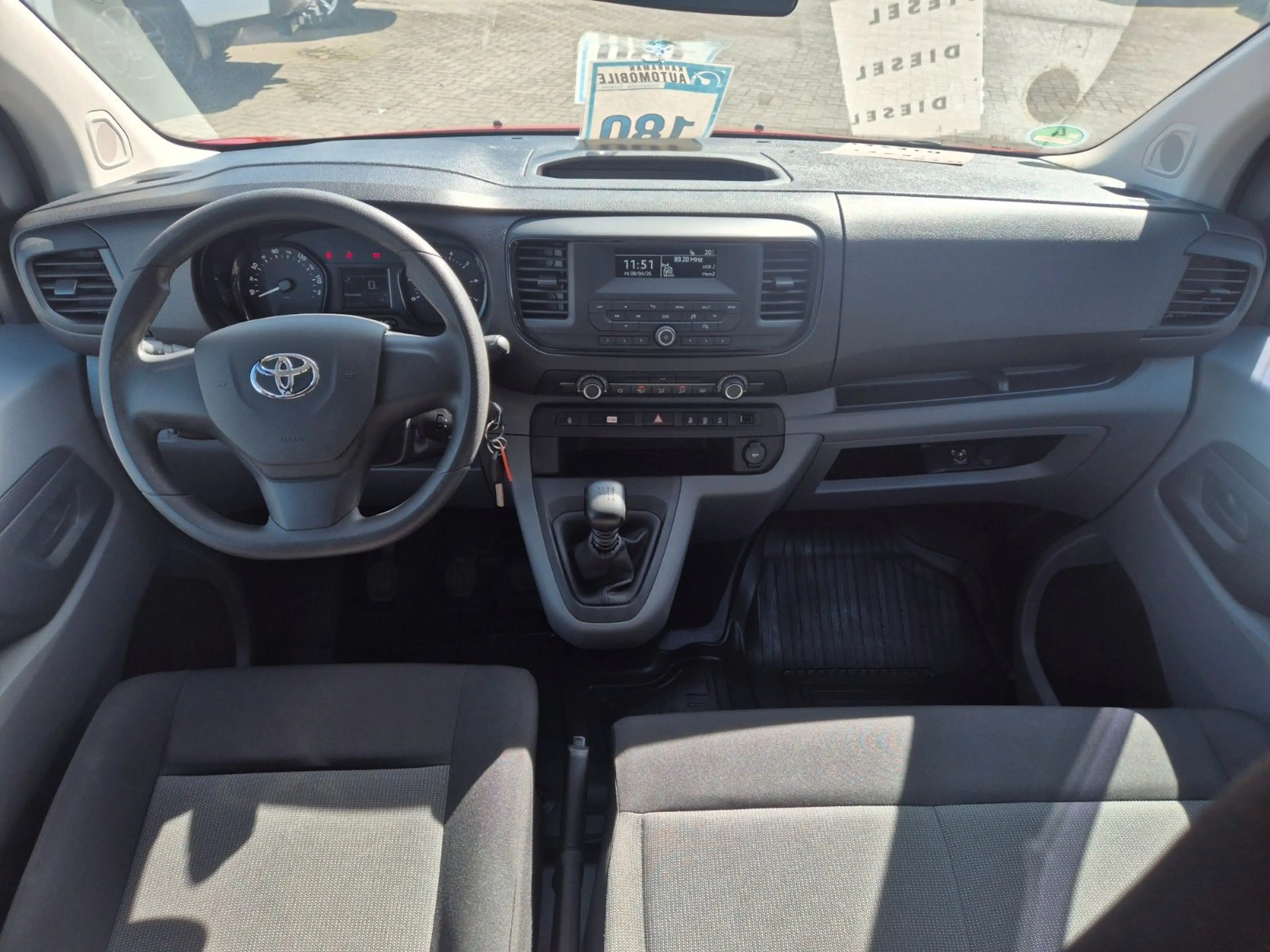 Toyota Proace L1 Kombi — photo 10