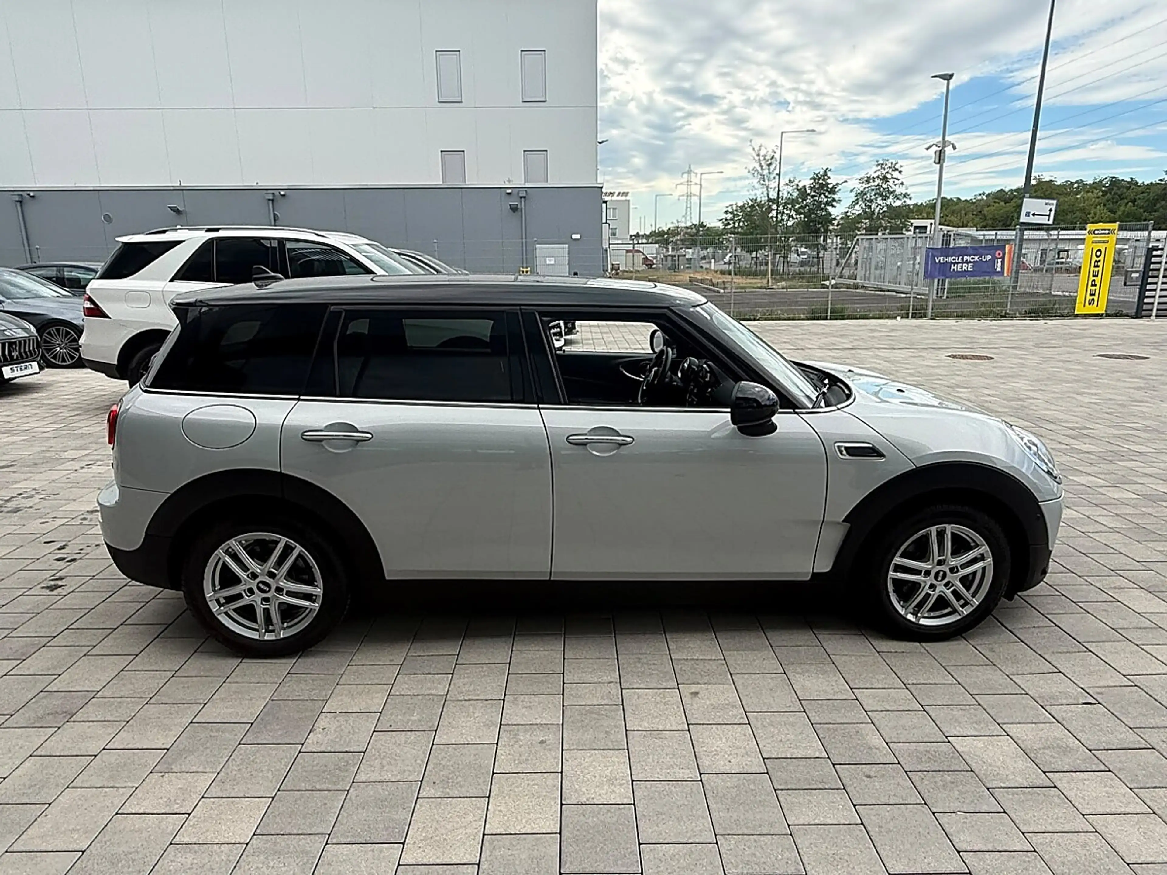 MINI Cooper Clubman MINI Clubman Cooper Aut.*Panorama*Ambiente* — photo 4